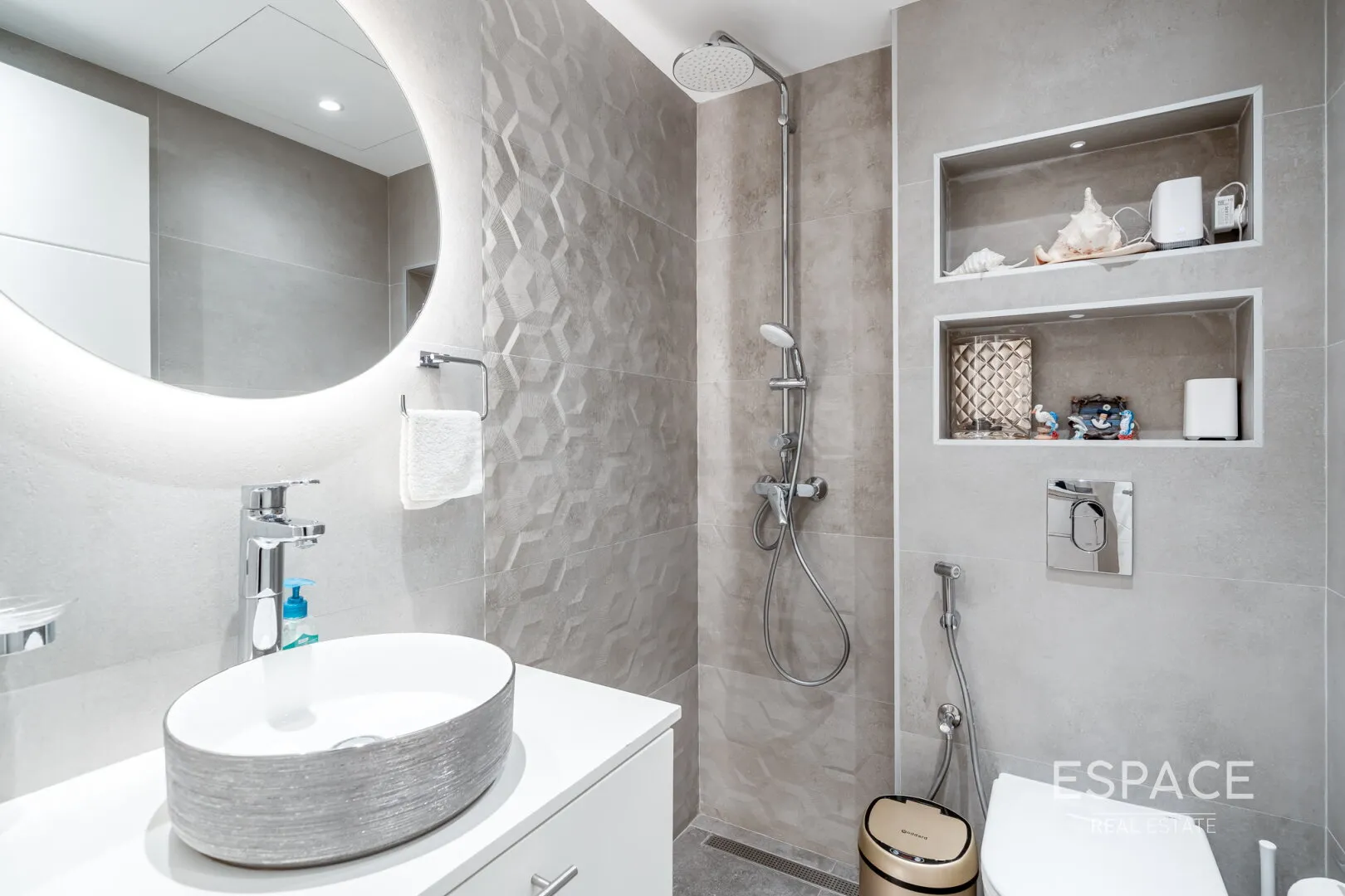 PropertiesGalleryCamera