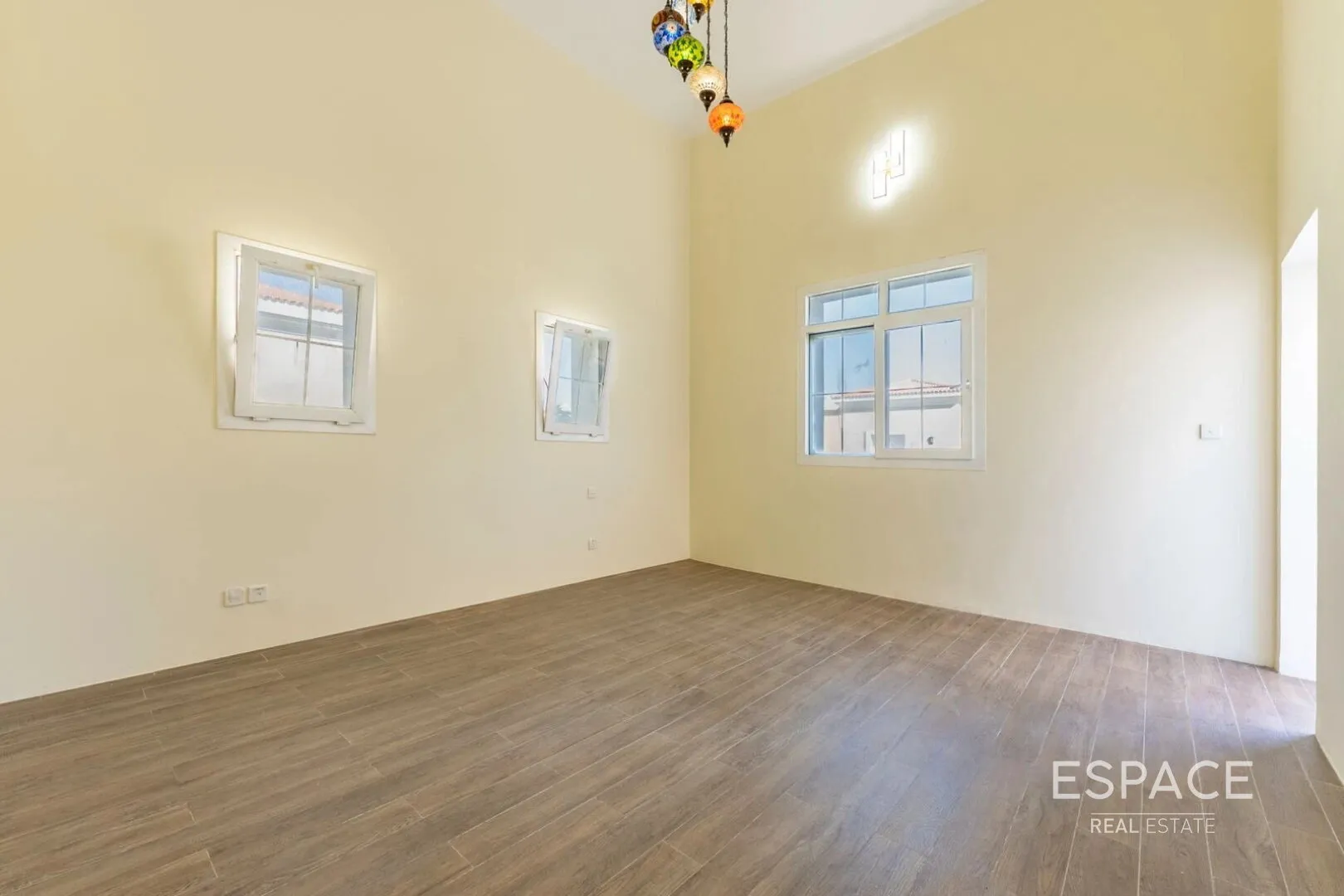 single static gallery