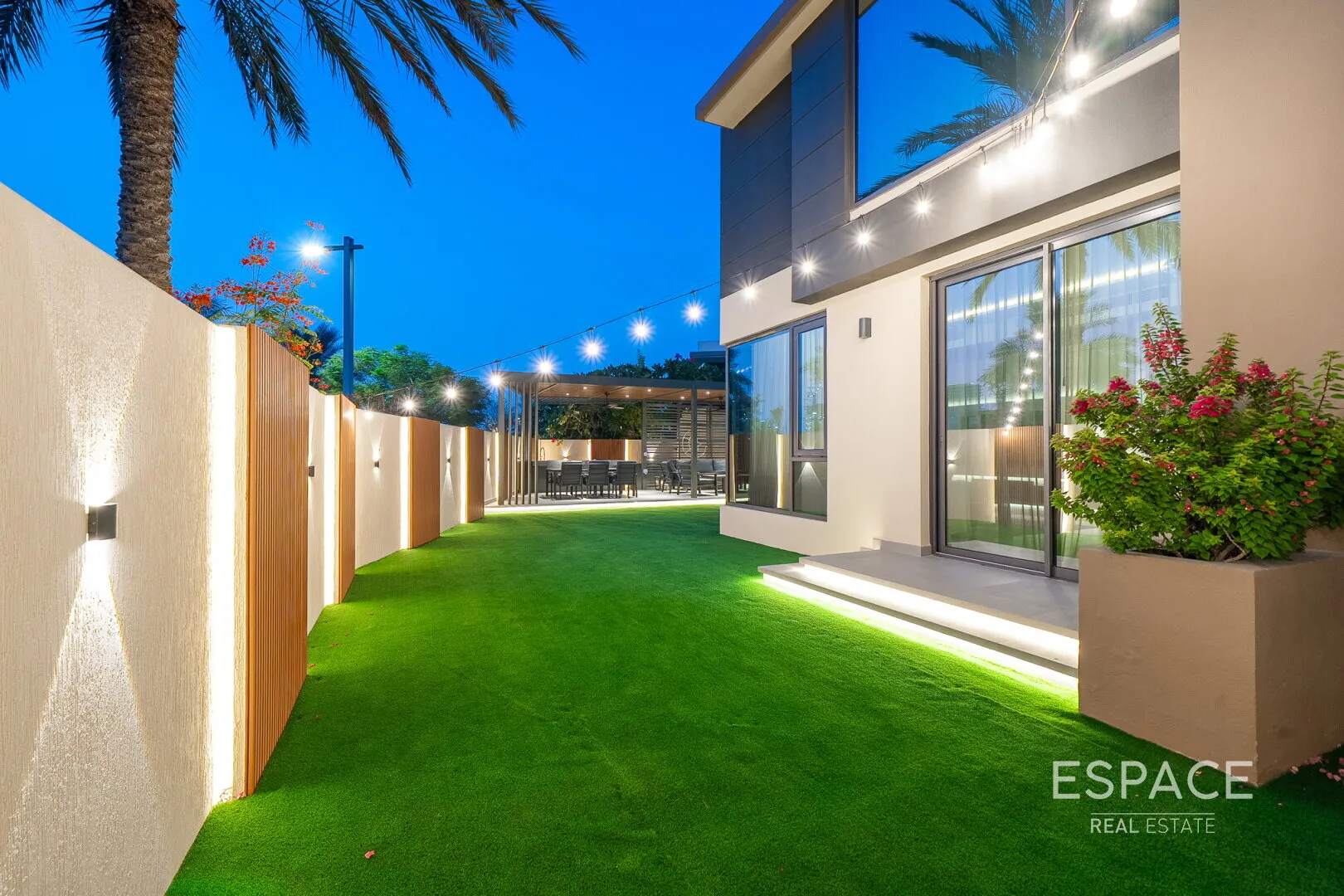 PropertiesGalleryCamera