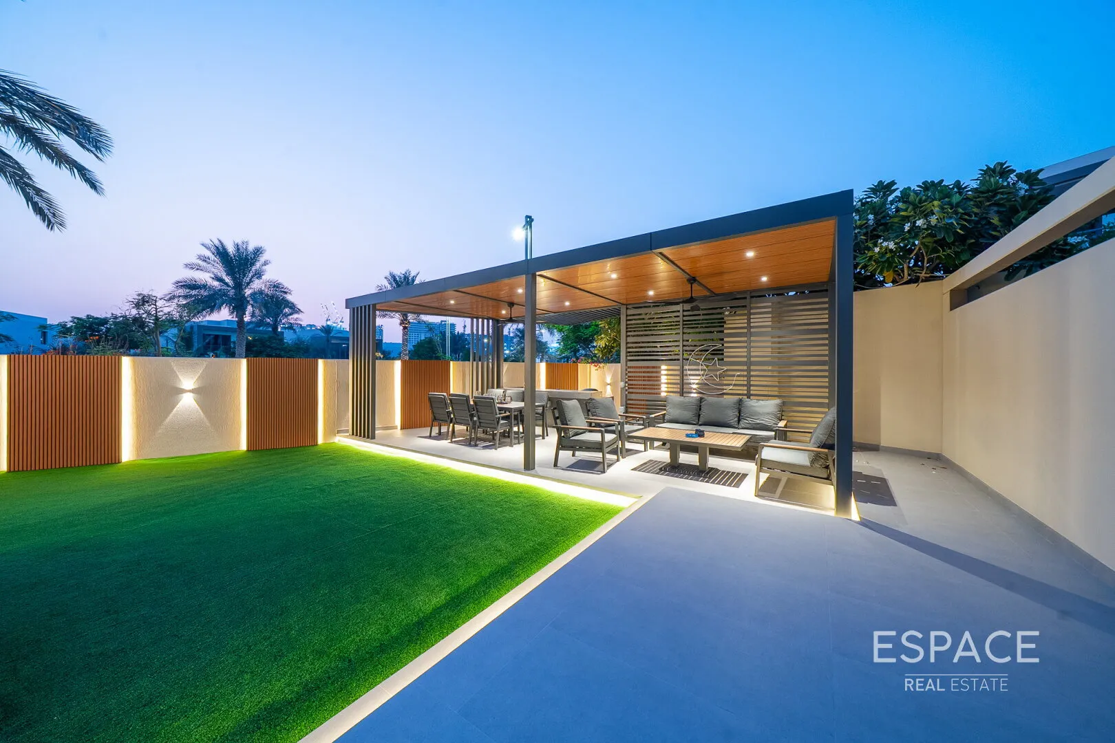 PropertiesGalleryCamera