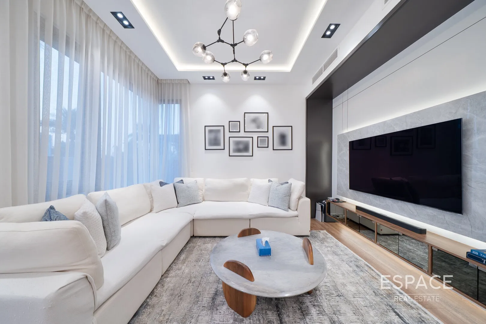 single static gallery