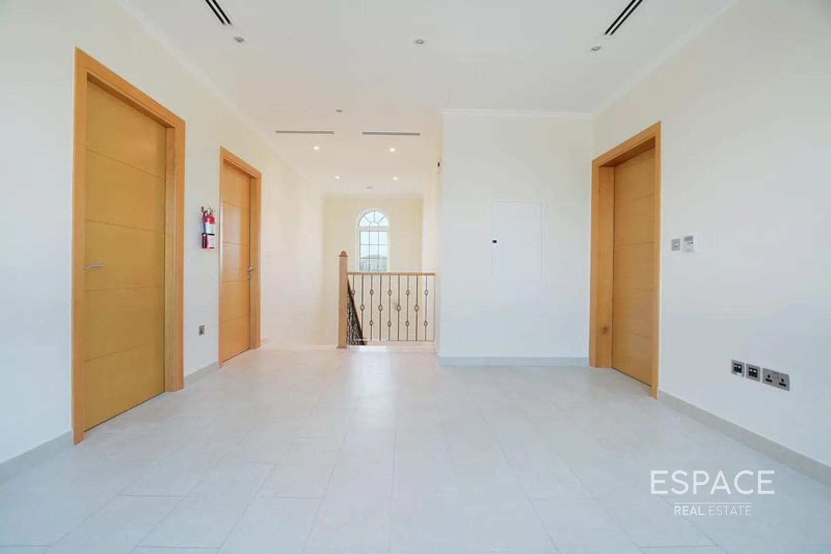 single static gallery