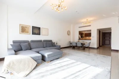 Golden Mile 5, Palm Jumeirah, Dubai - Espace