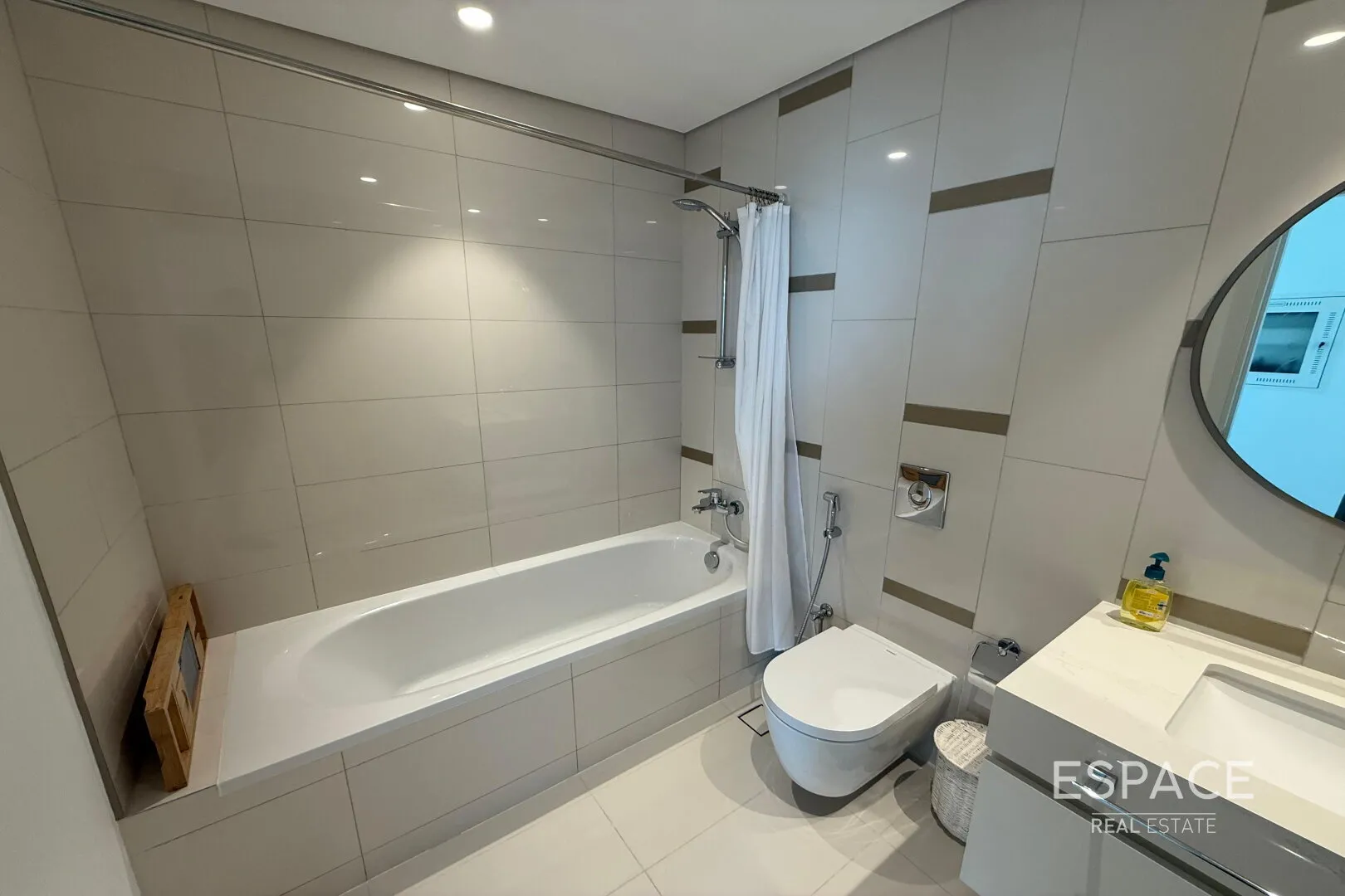 single static gallery