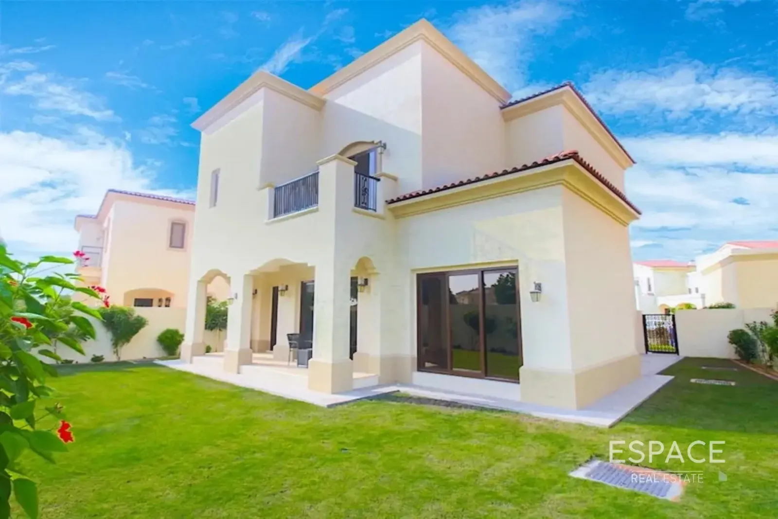 PropertiesGalleryCamera