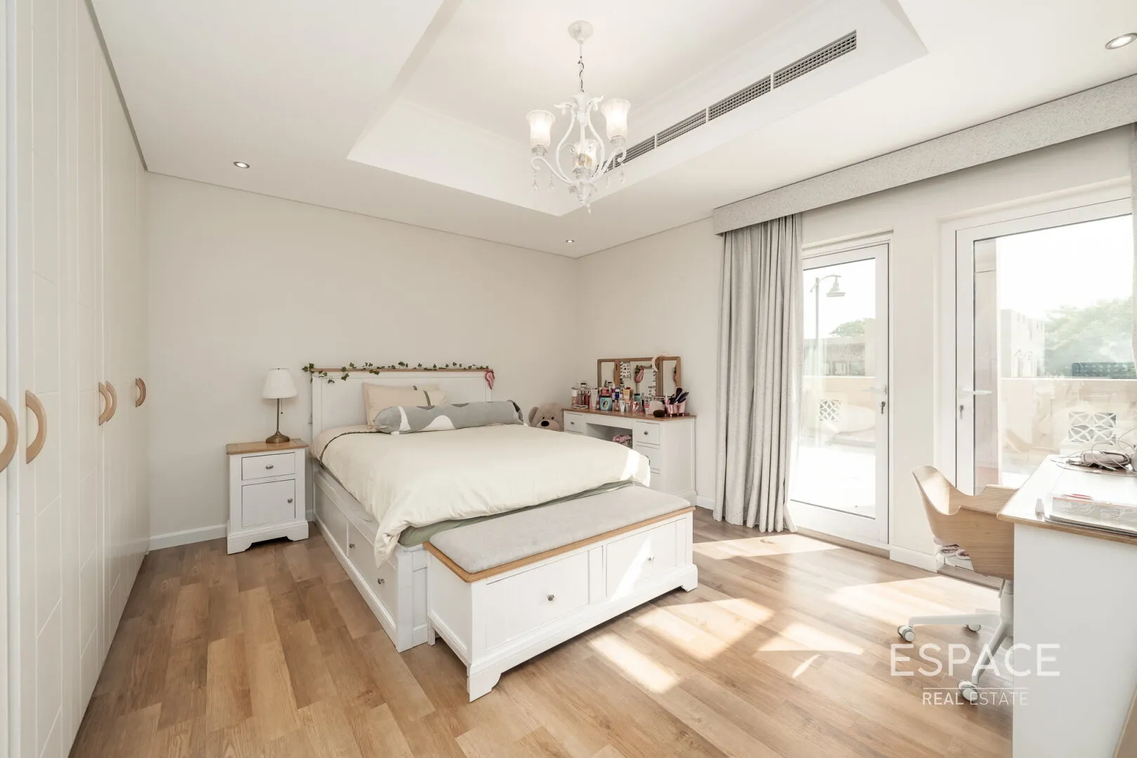 PropertiesGalleryCamera