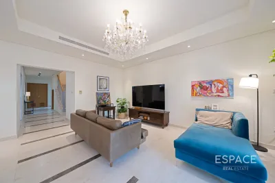 Quortaj, Al Furjan, Dubai - Espace