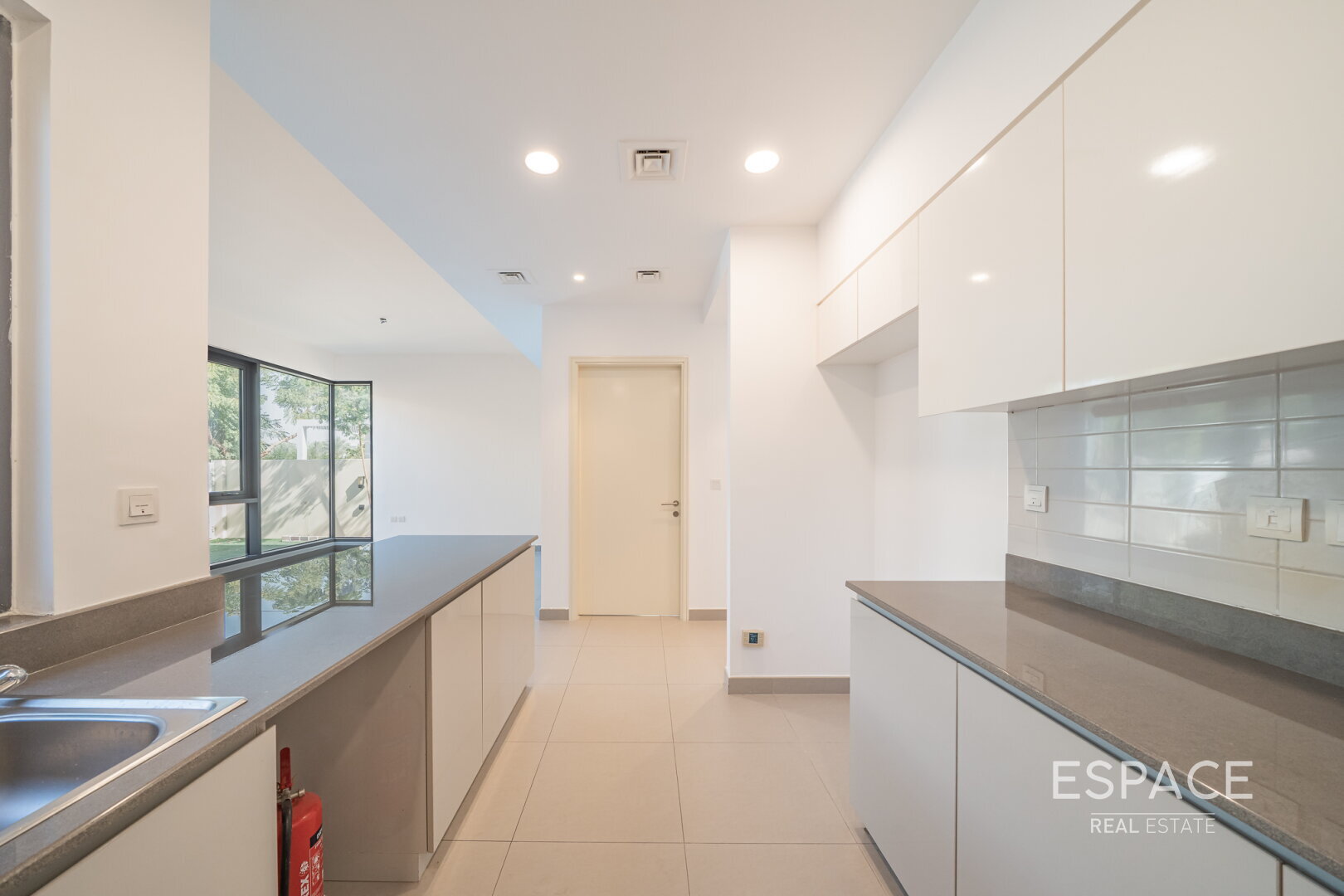 single static gallery