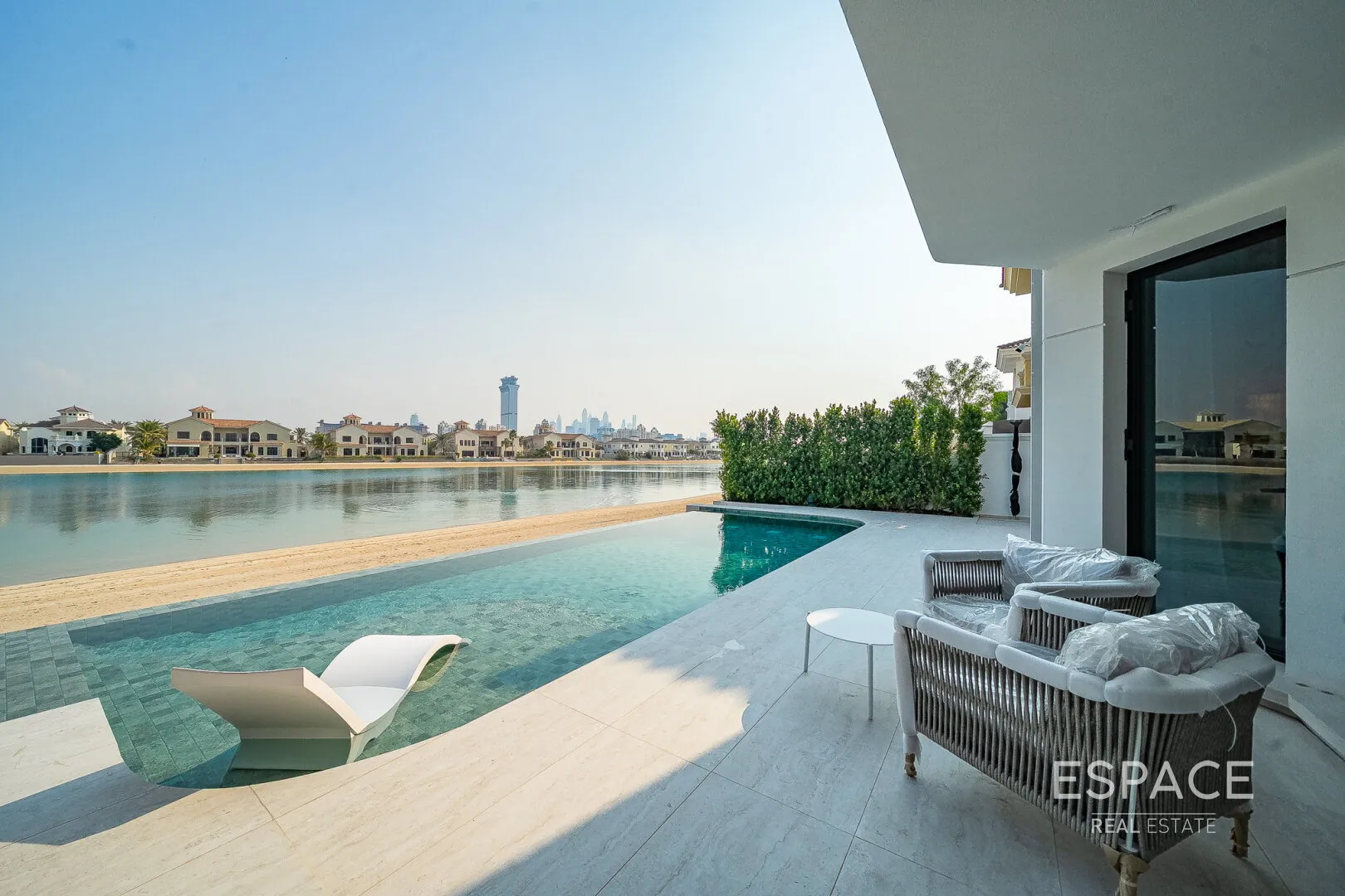 PropertiesGalleryCamera