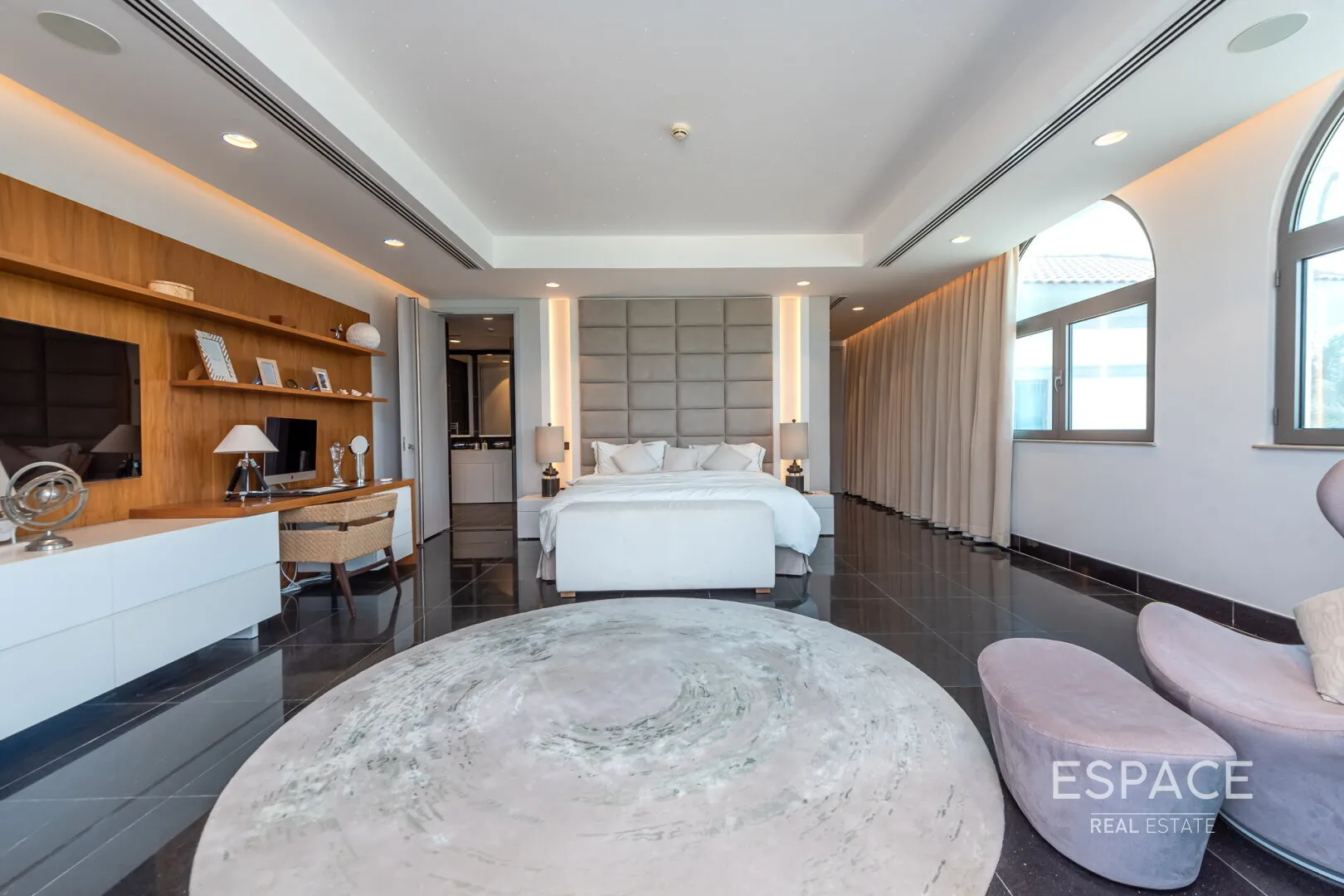 PropertiesGalleryCamera