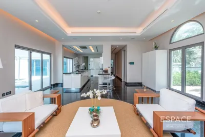 Frond K, Palm Jumeirah, Dubai - Espace