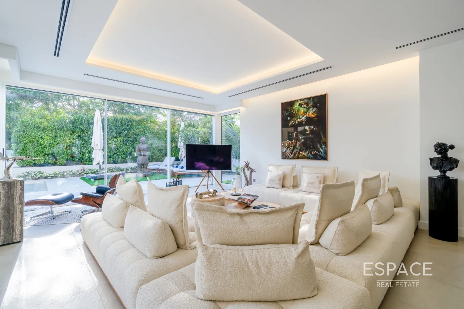 single static gallery