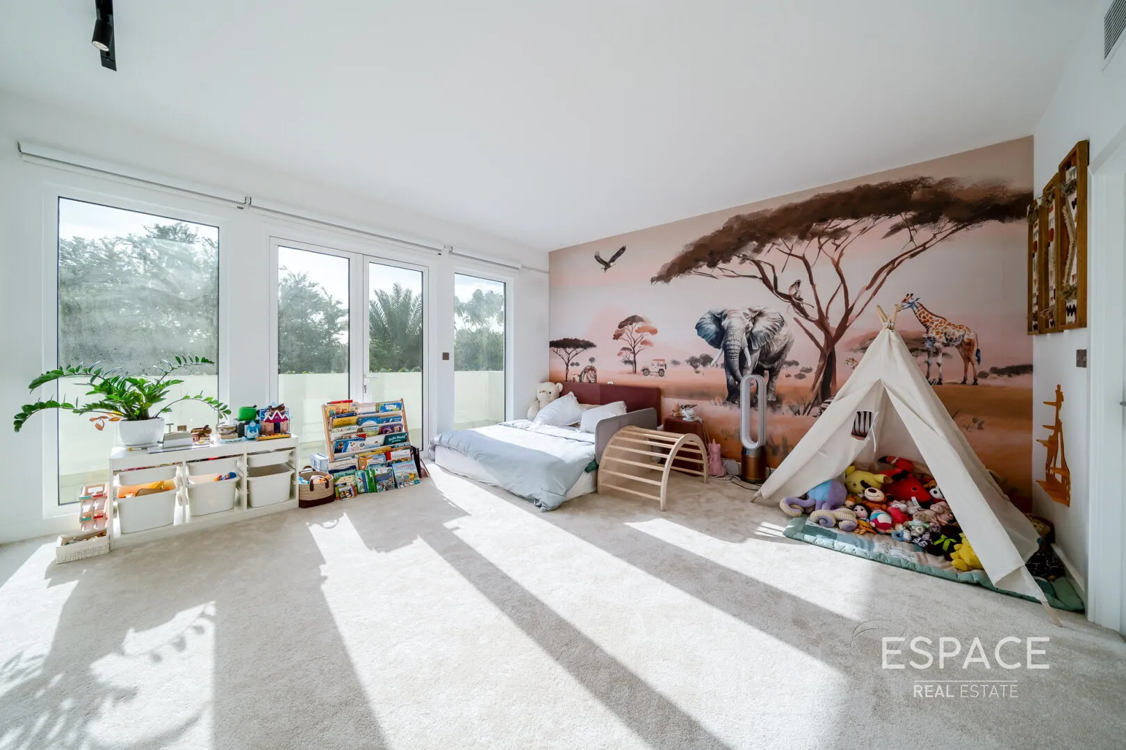 PropertiesGalleryCamera