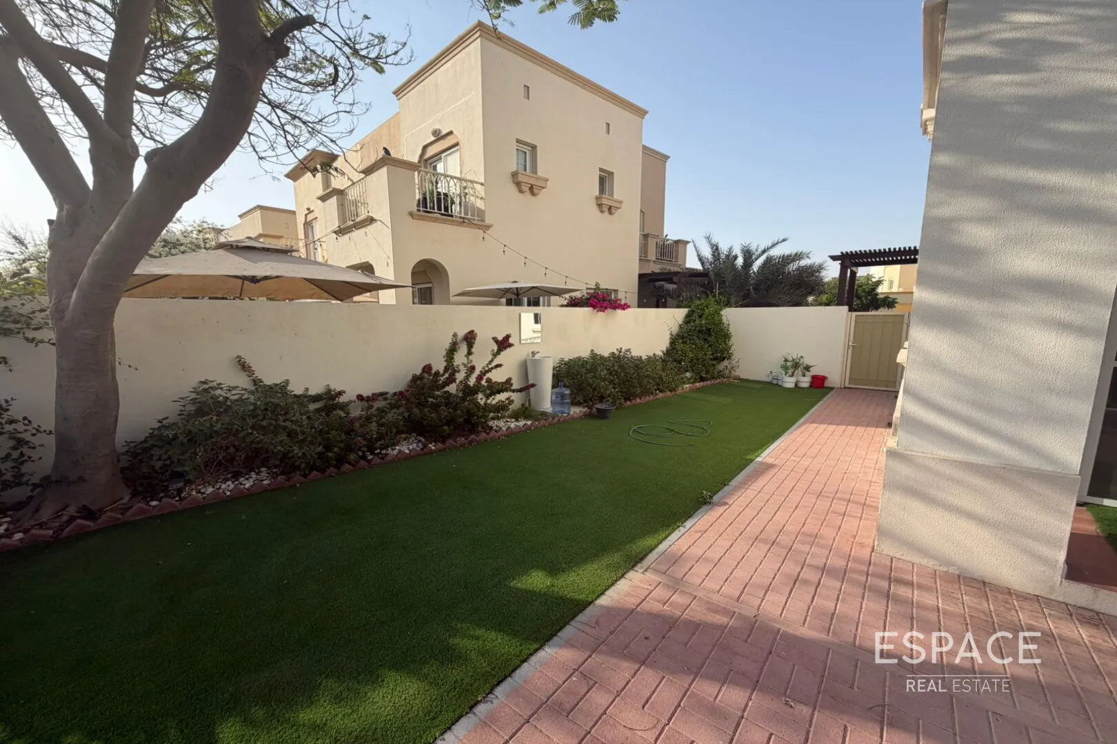 PropertiesGalleryCamera