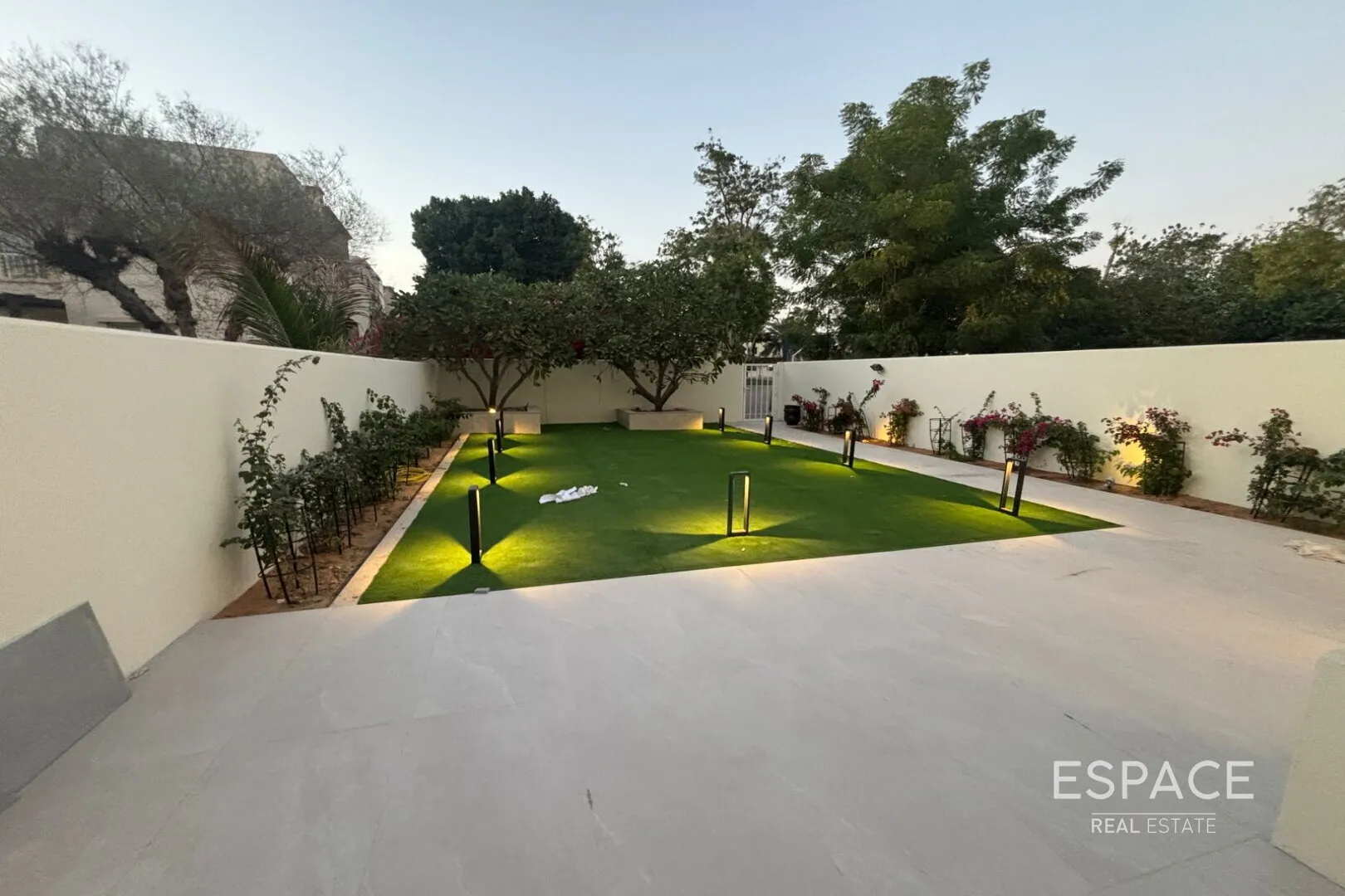 single static gallery