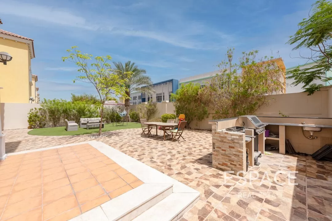 single static gallery