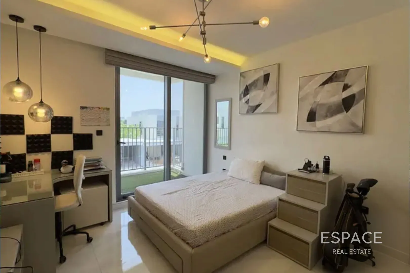 PropertiesGalleryCamera