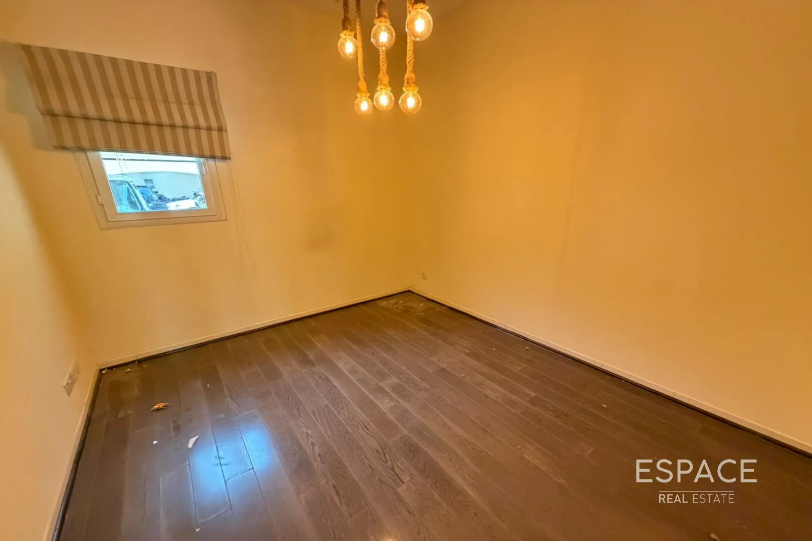 single static gallery