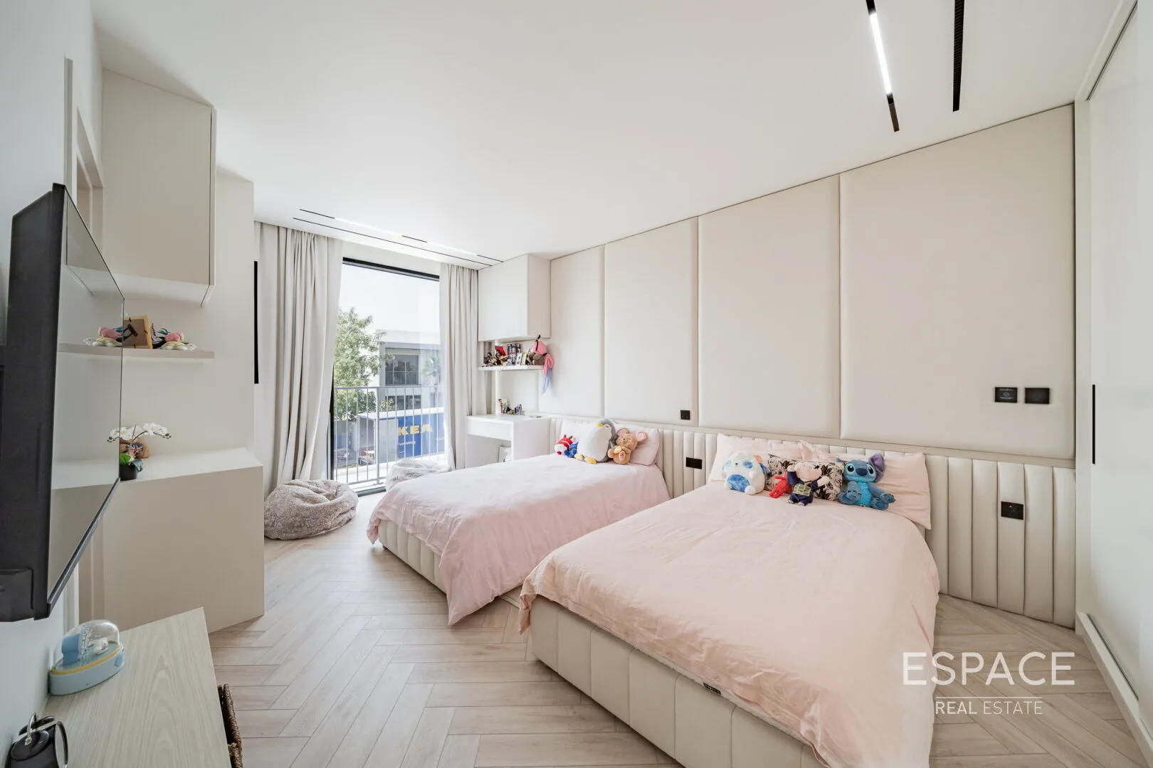 PropertiesGalleryCamera