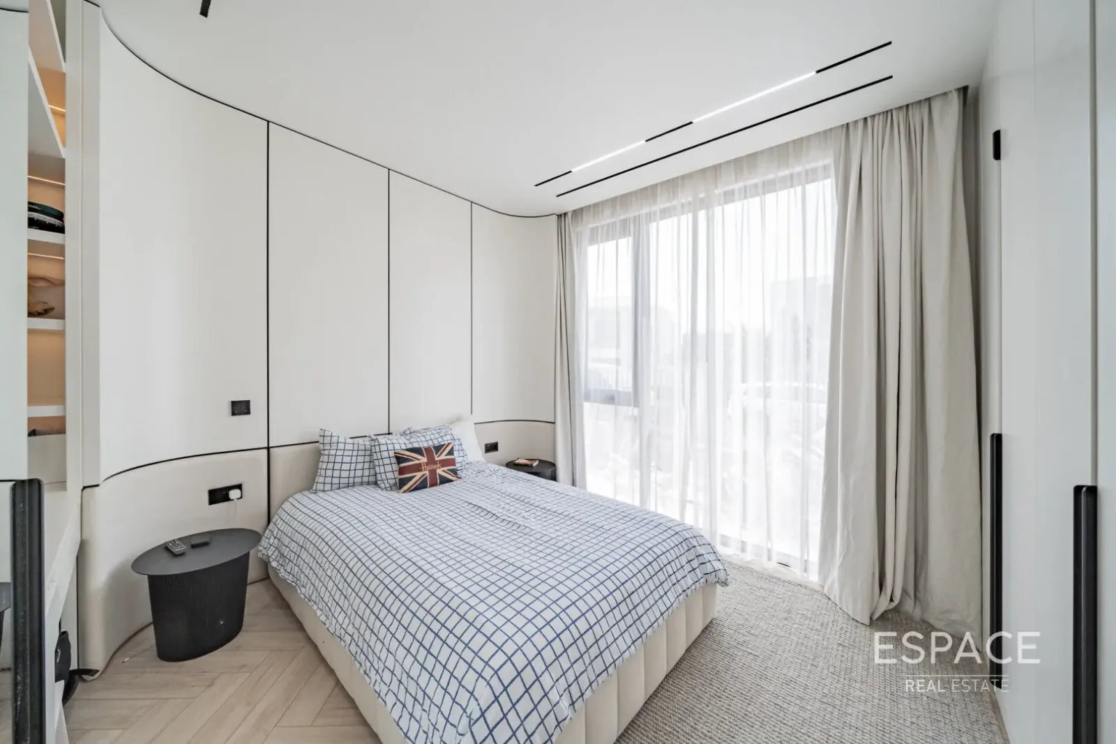 PropertiesGalleryCamera