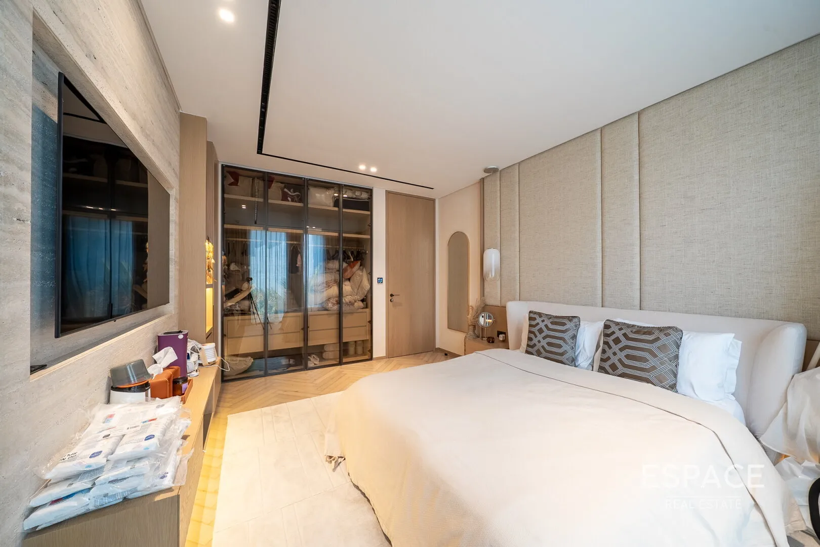 PropertiesGalleryCamera