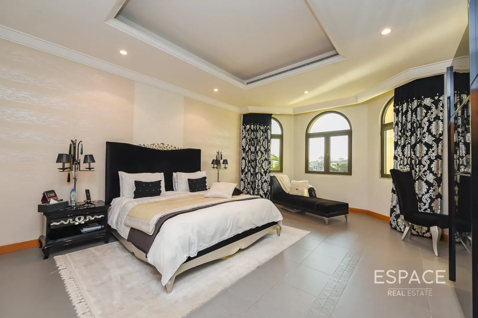 PropertiesGalleryCamera