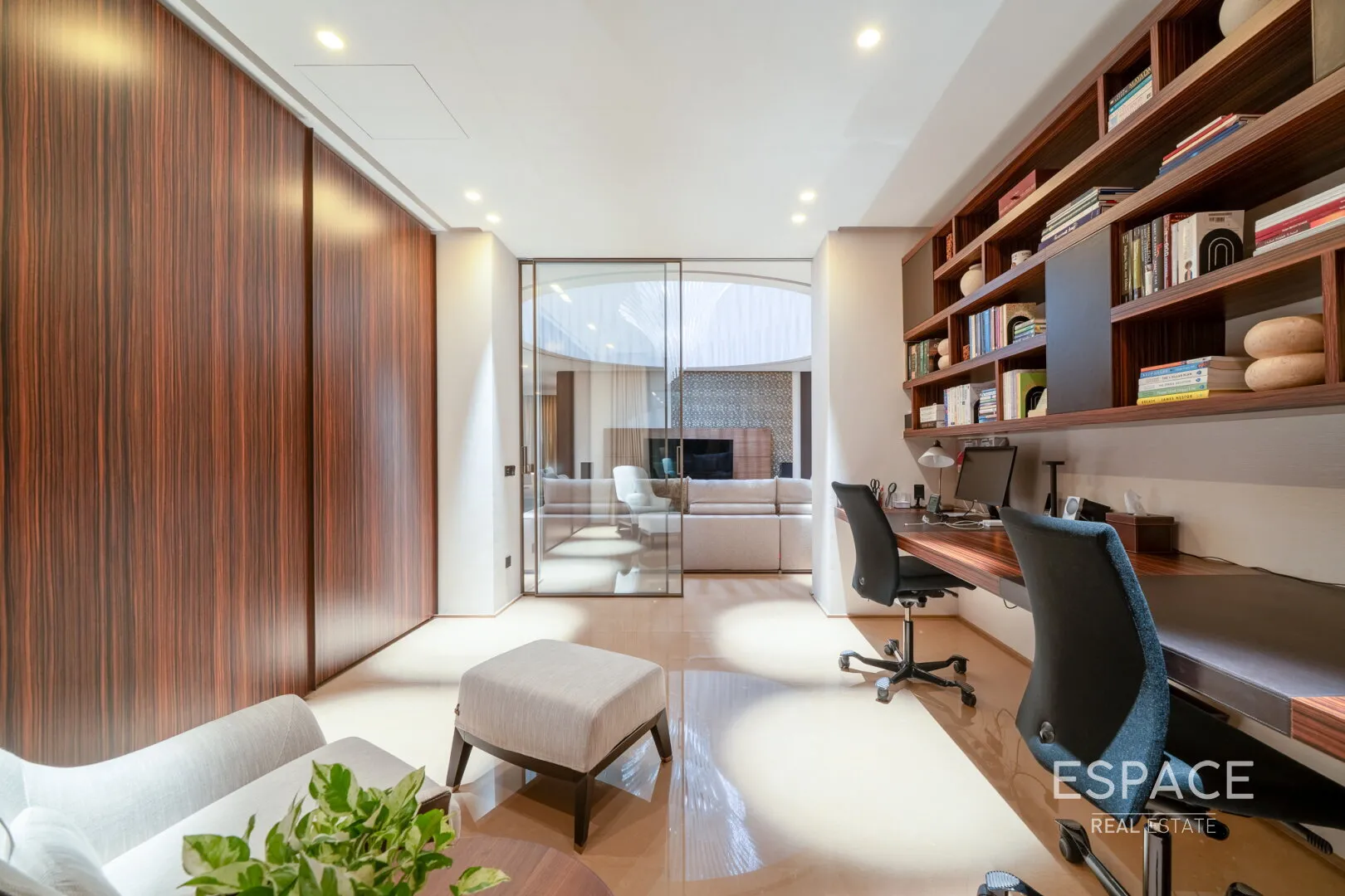 single static gallery