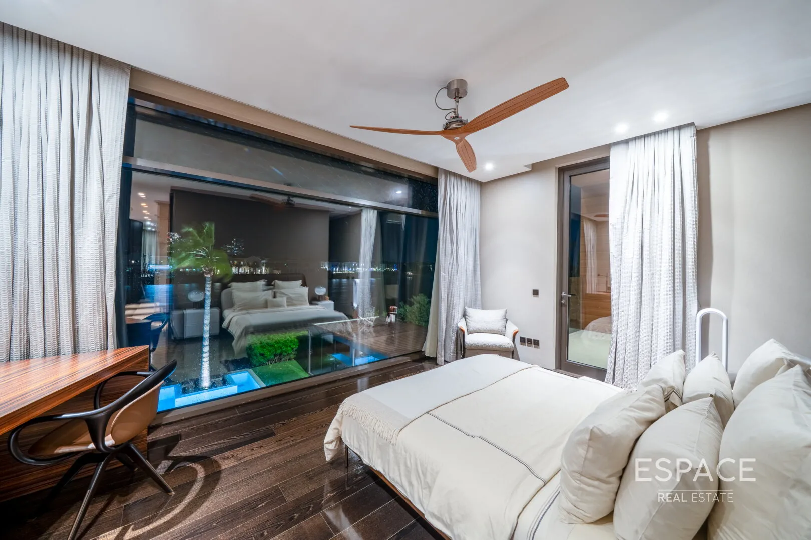 single static gallery