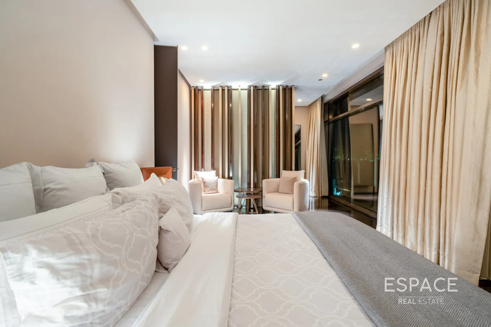 PropertiesGalleryCamera