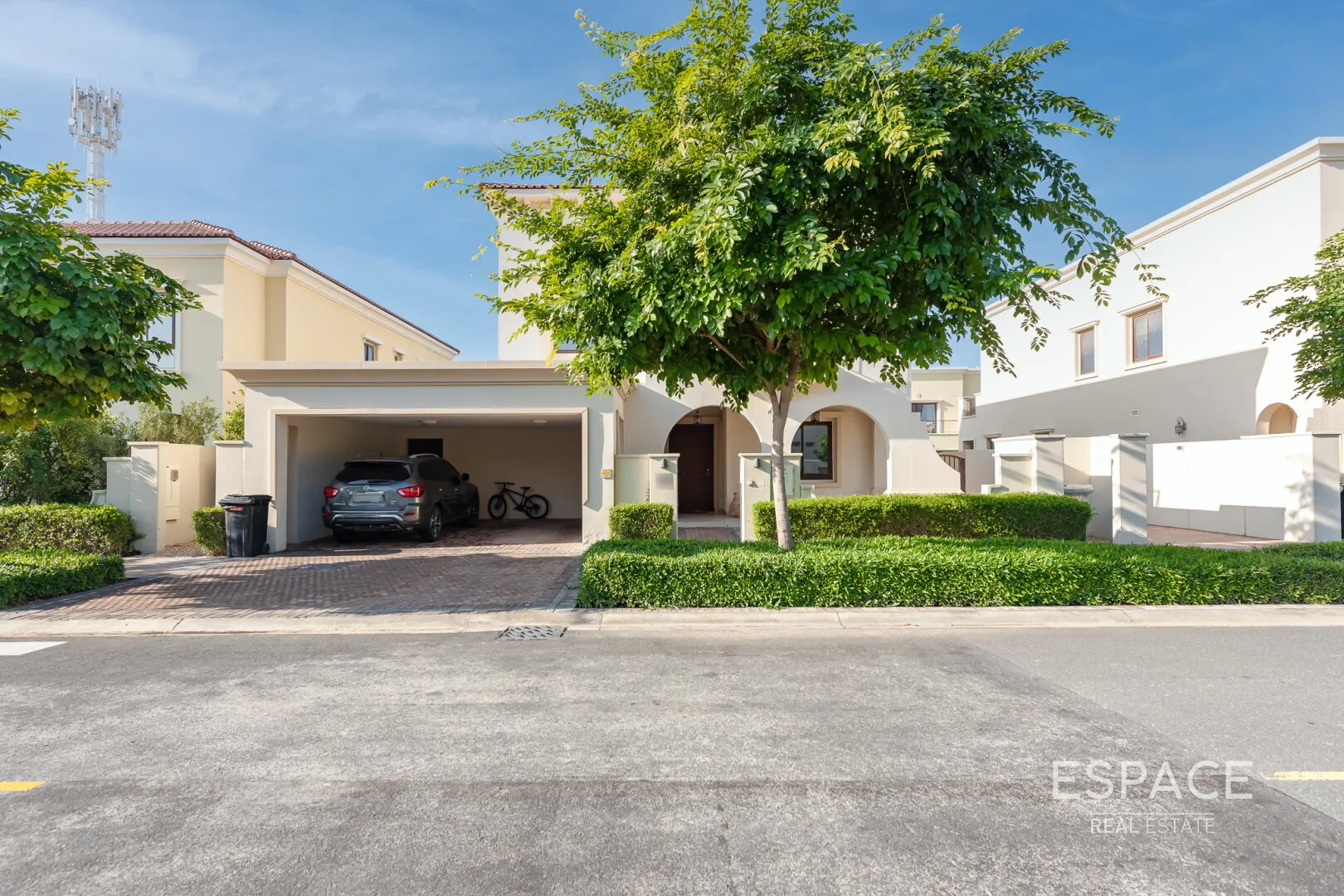 PropertiesGalleryCamera