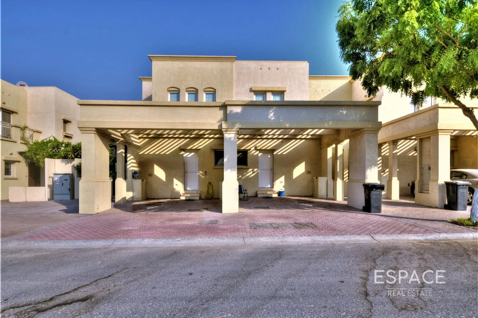 PropertiesGalleryCamera
