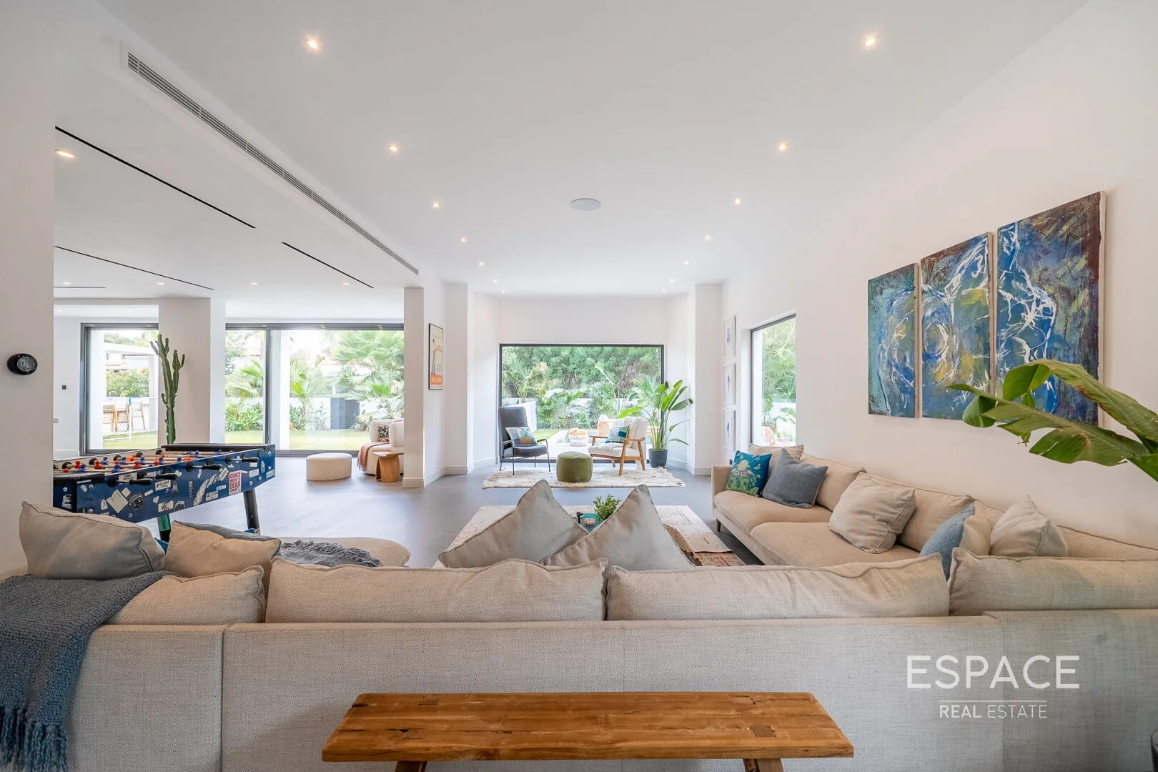 single static gallery