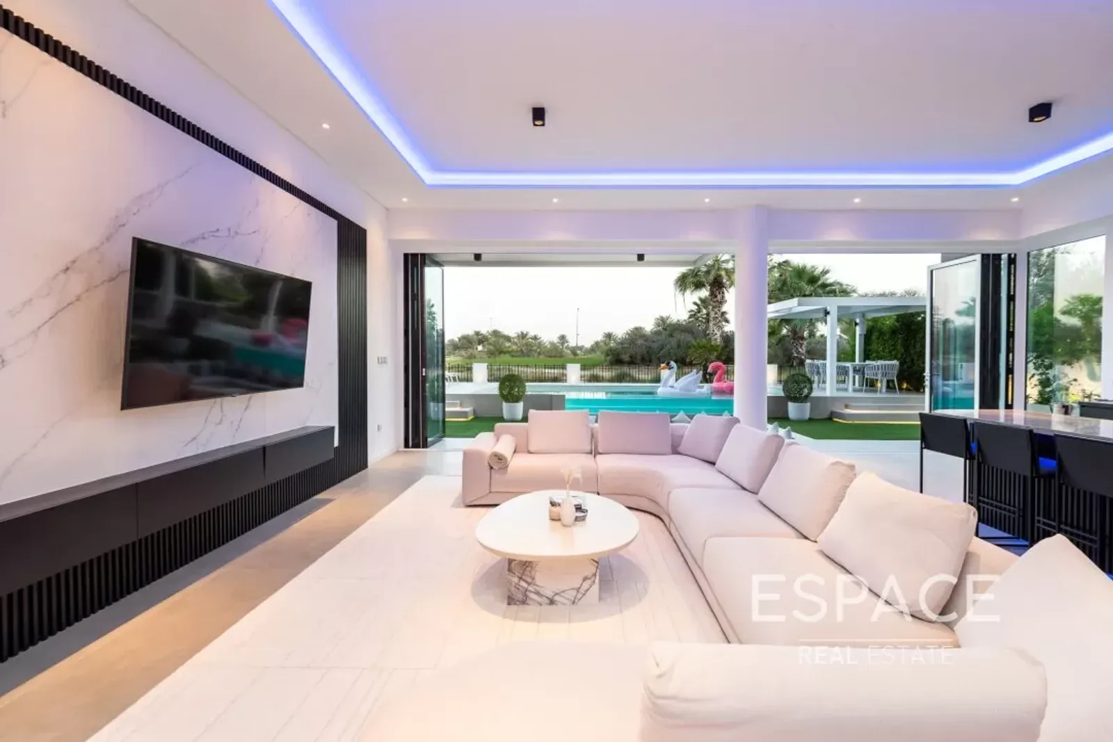 PropertiesGalleryCamera