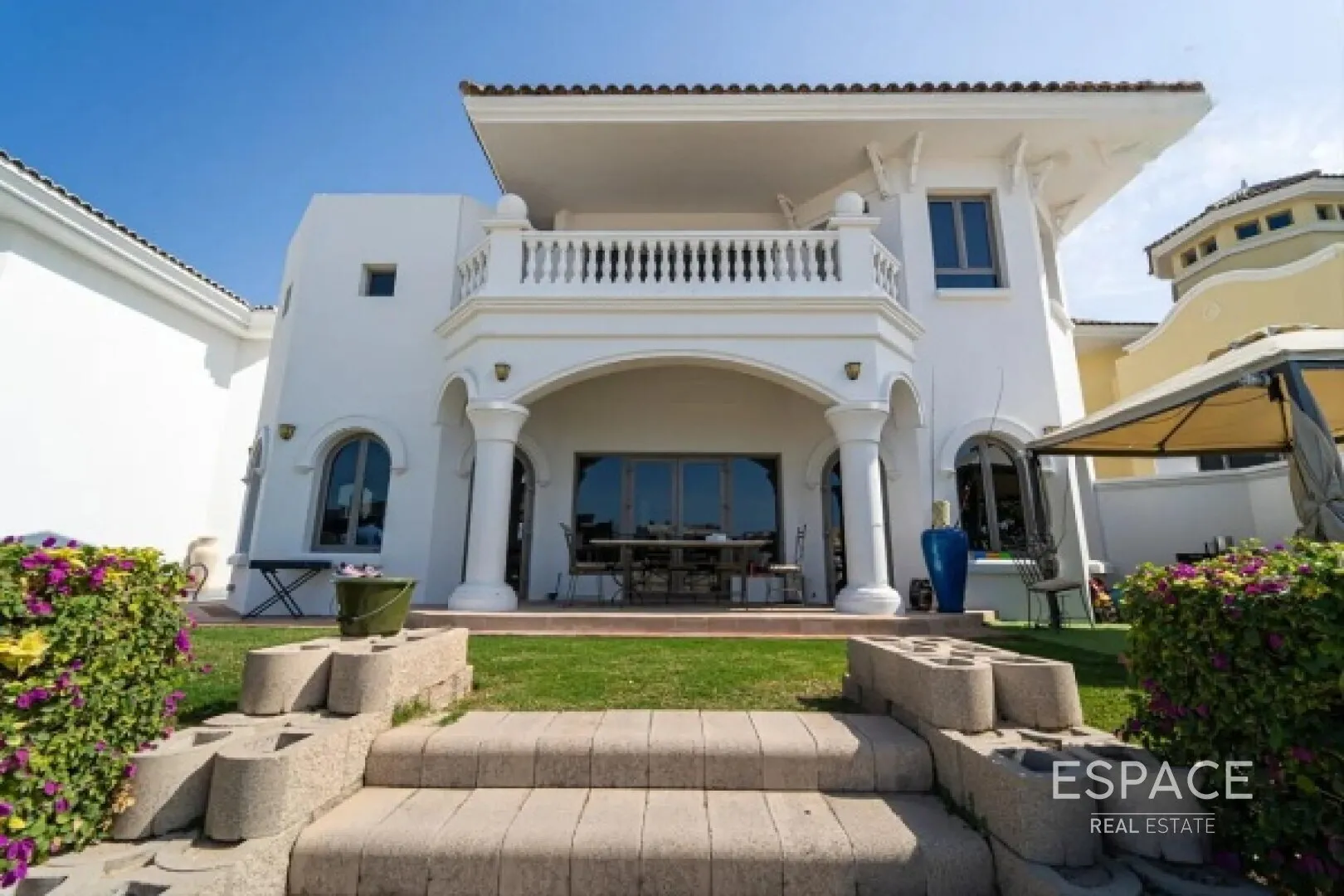 PropertiesGalleryCamera