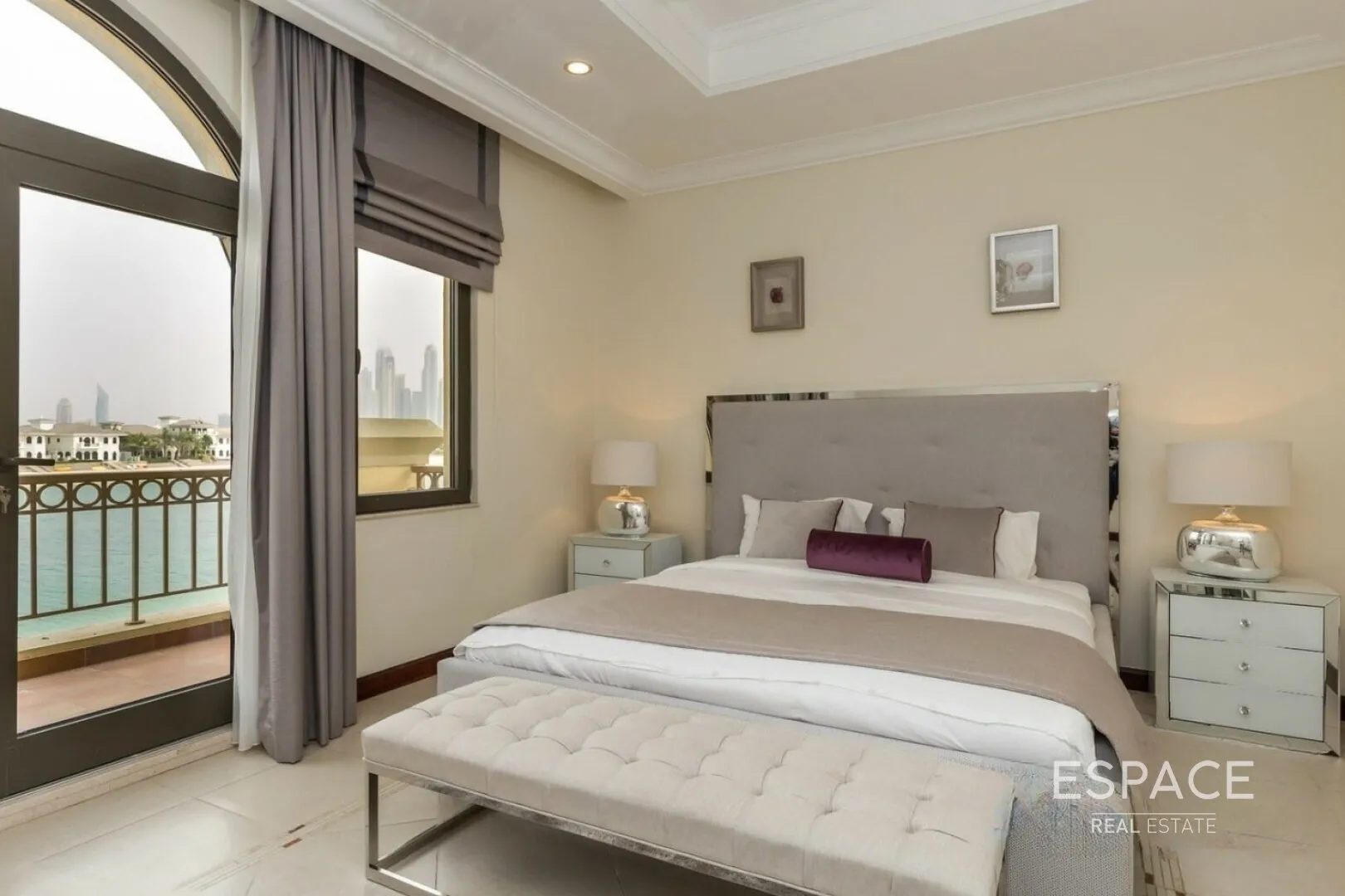 PropertiesGalleryCamera