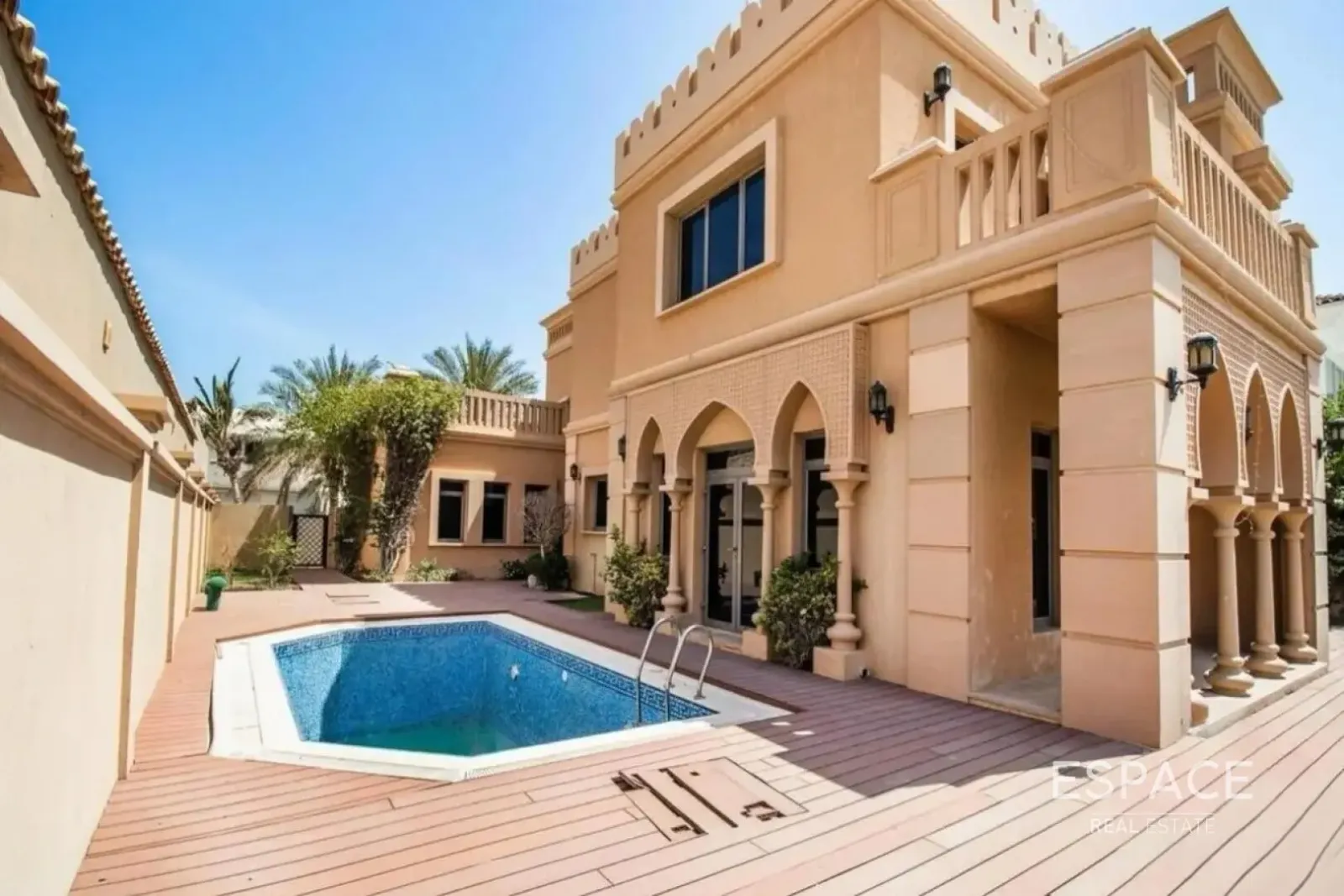PropertiesGalleryCamera