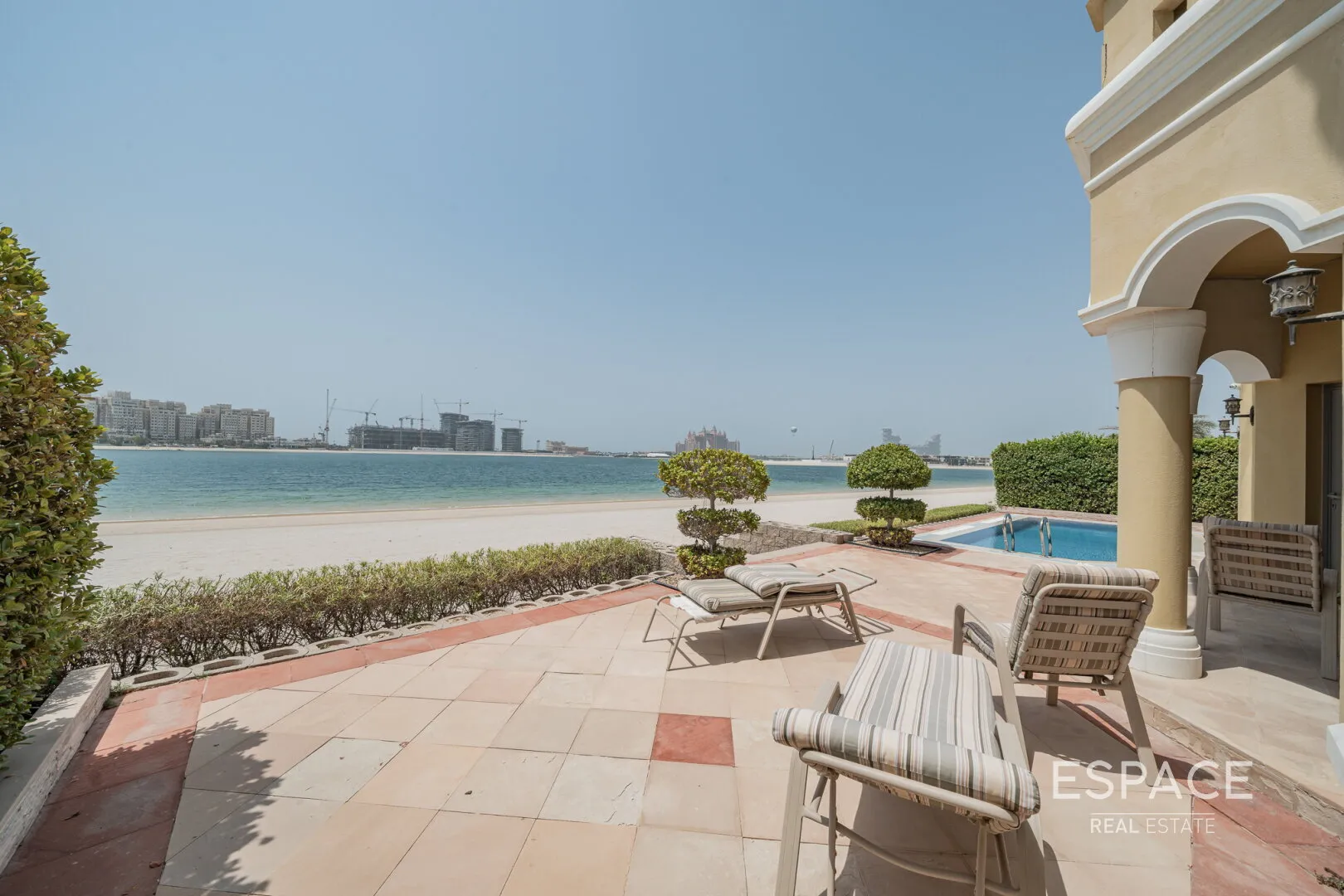 PropertiesGalleryCamera