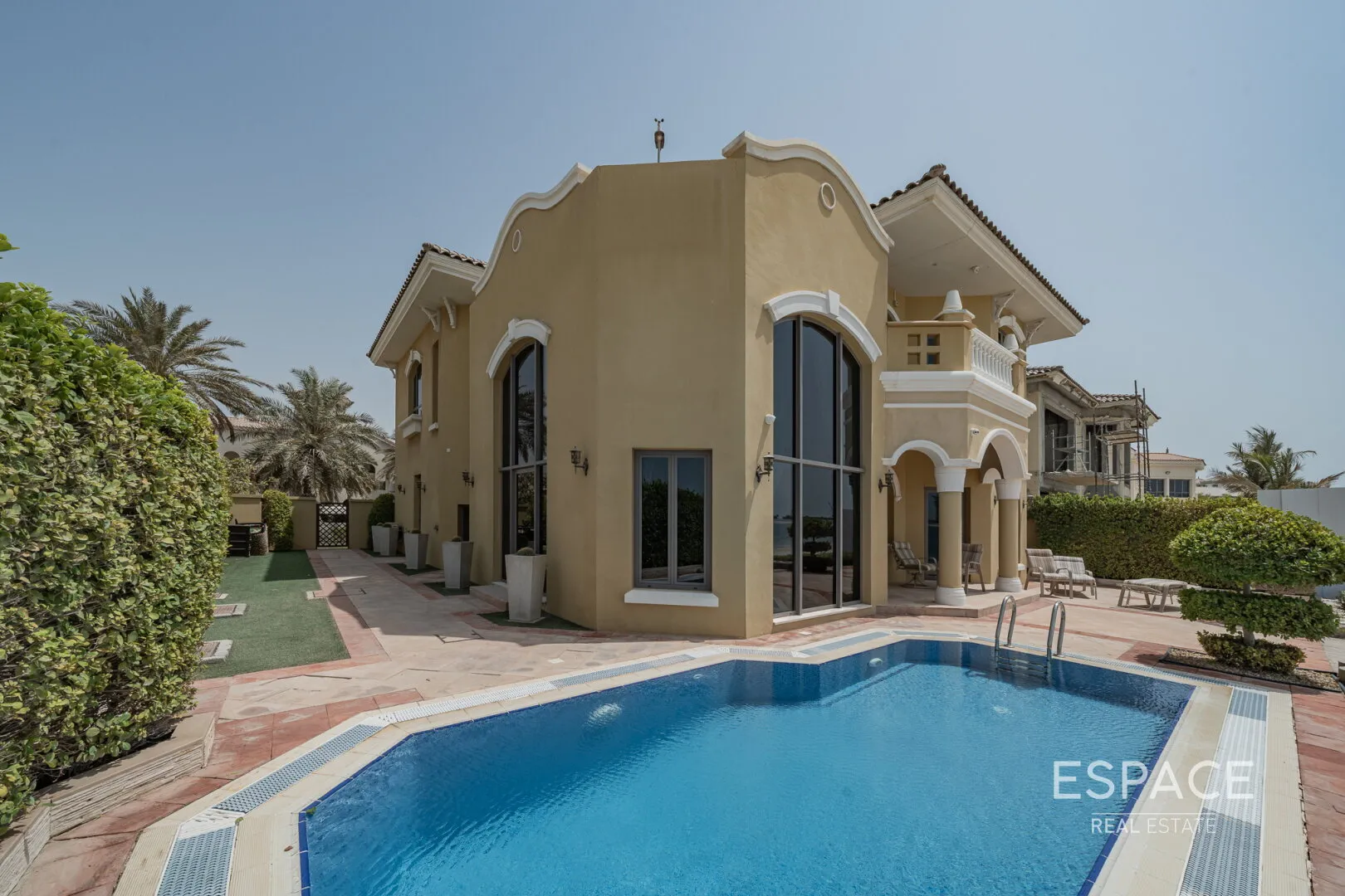 PropertiesGalleryCamera