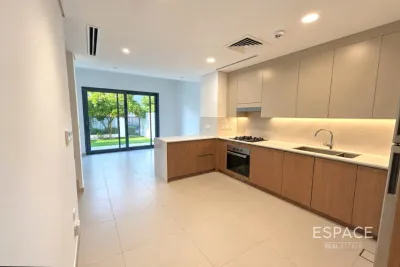 Elan, Tilal Al Ghaf, Dubai - Espace