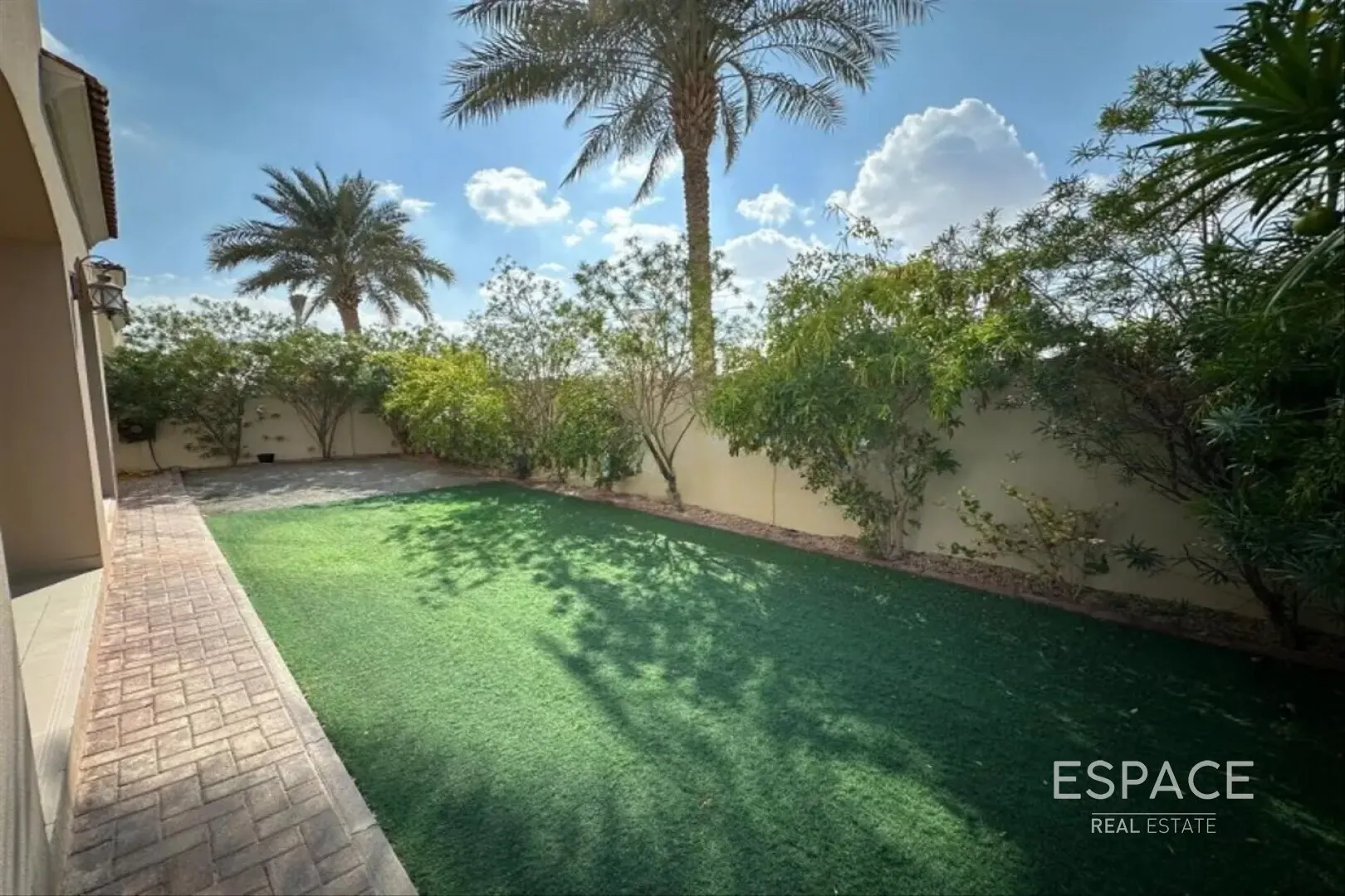 single static gallery