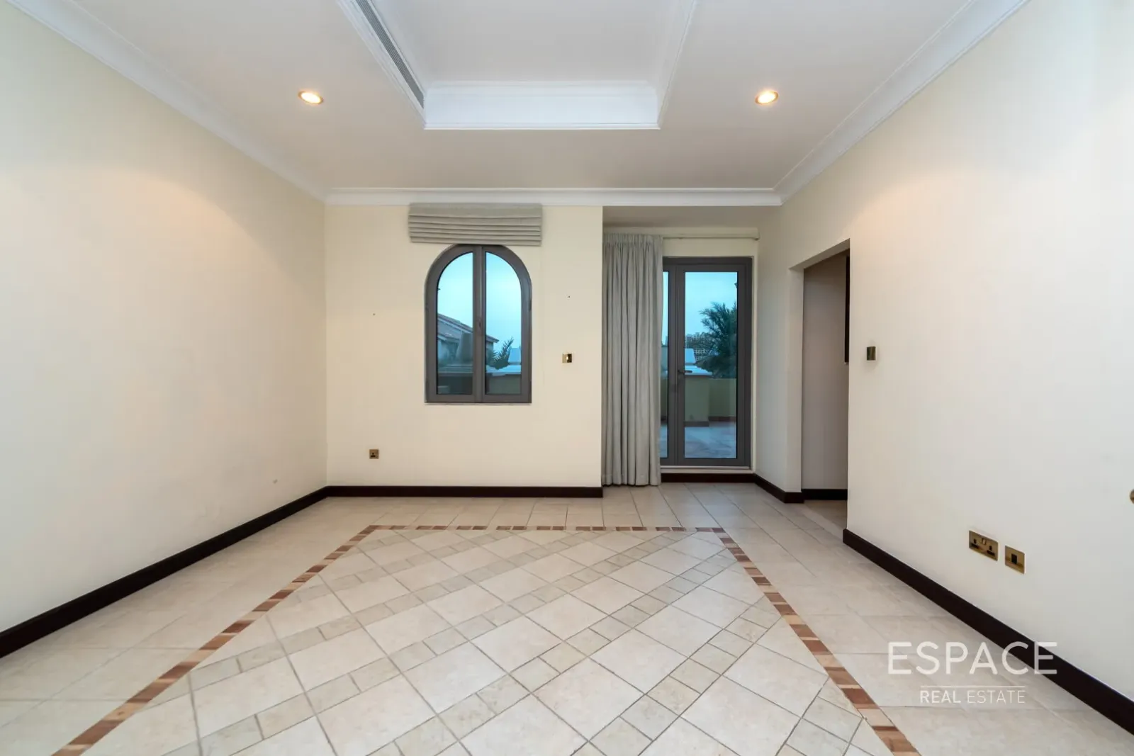 PropertiesGalleryCamera