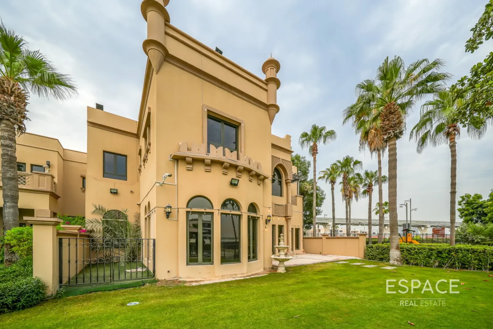 PropertiesGalleryCamera