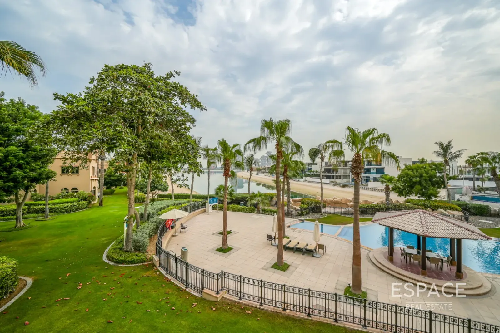 PropertiesGalleryCamera