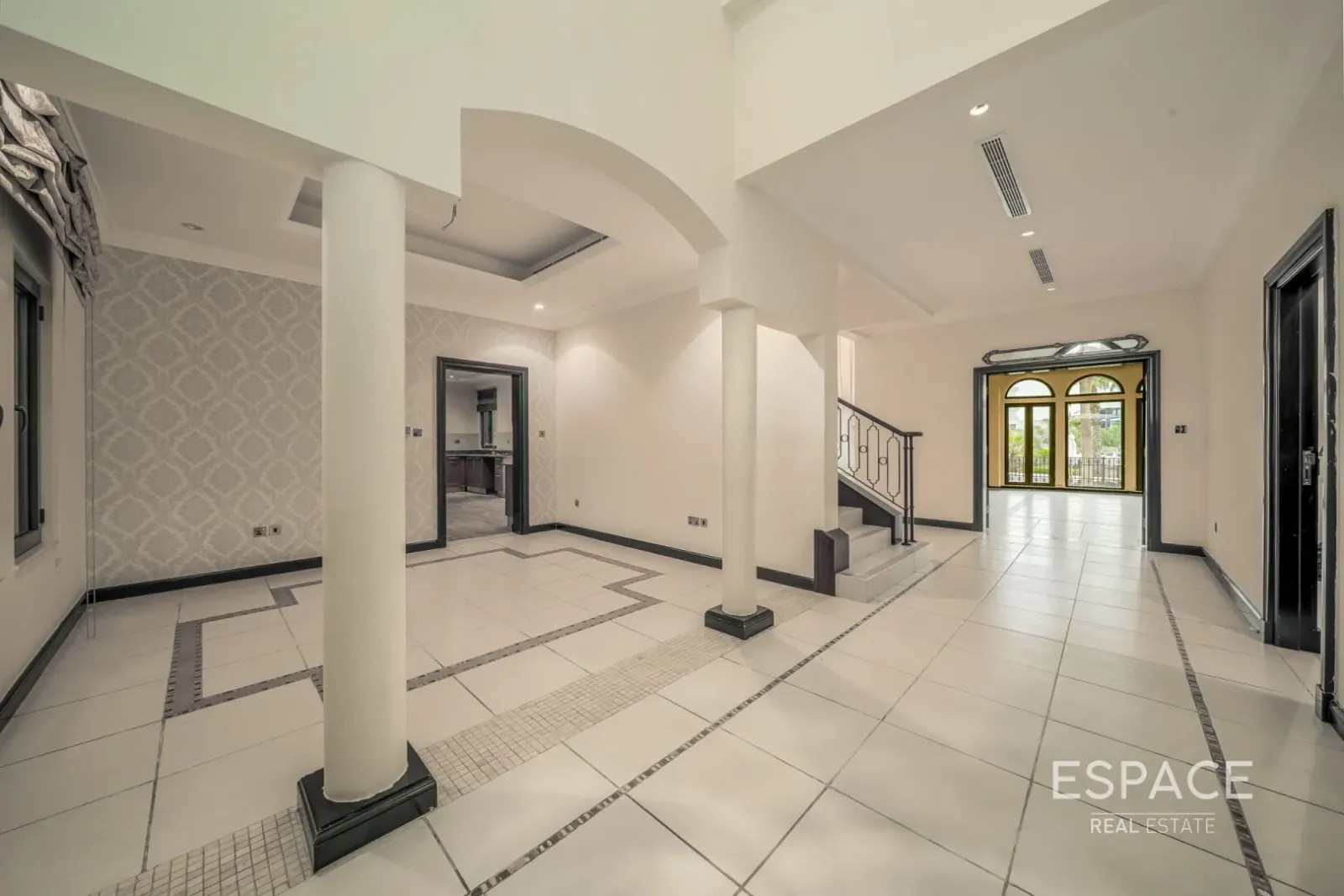 PropertiesGalleryCamera