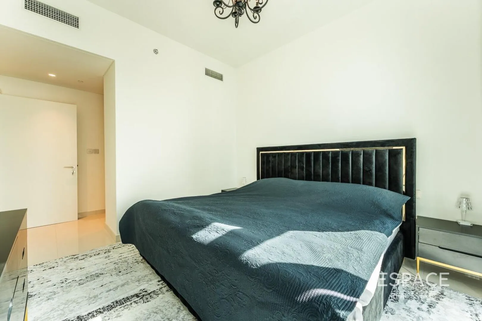 single static gallery