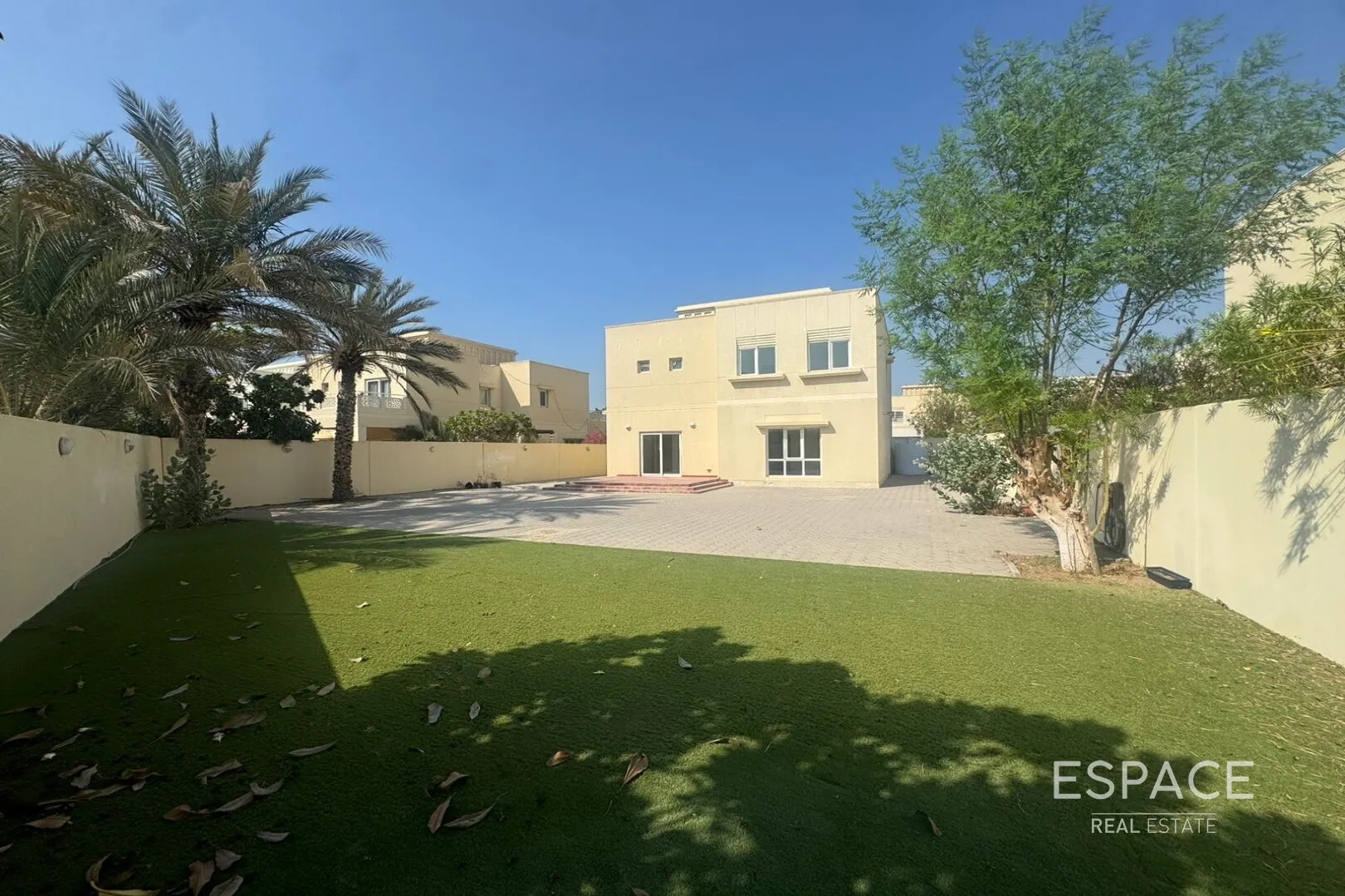 PropertiesGalleryCamera
