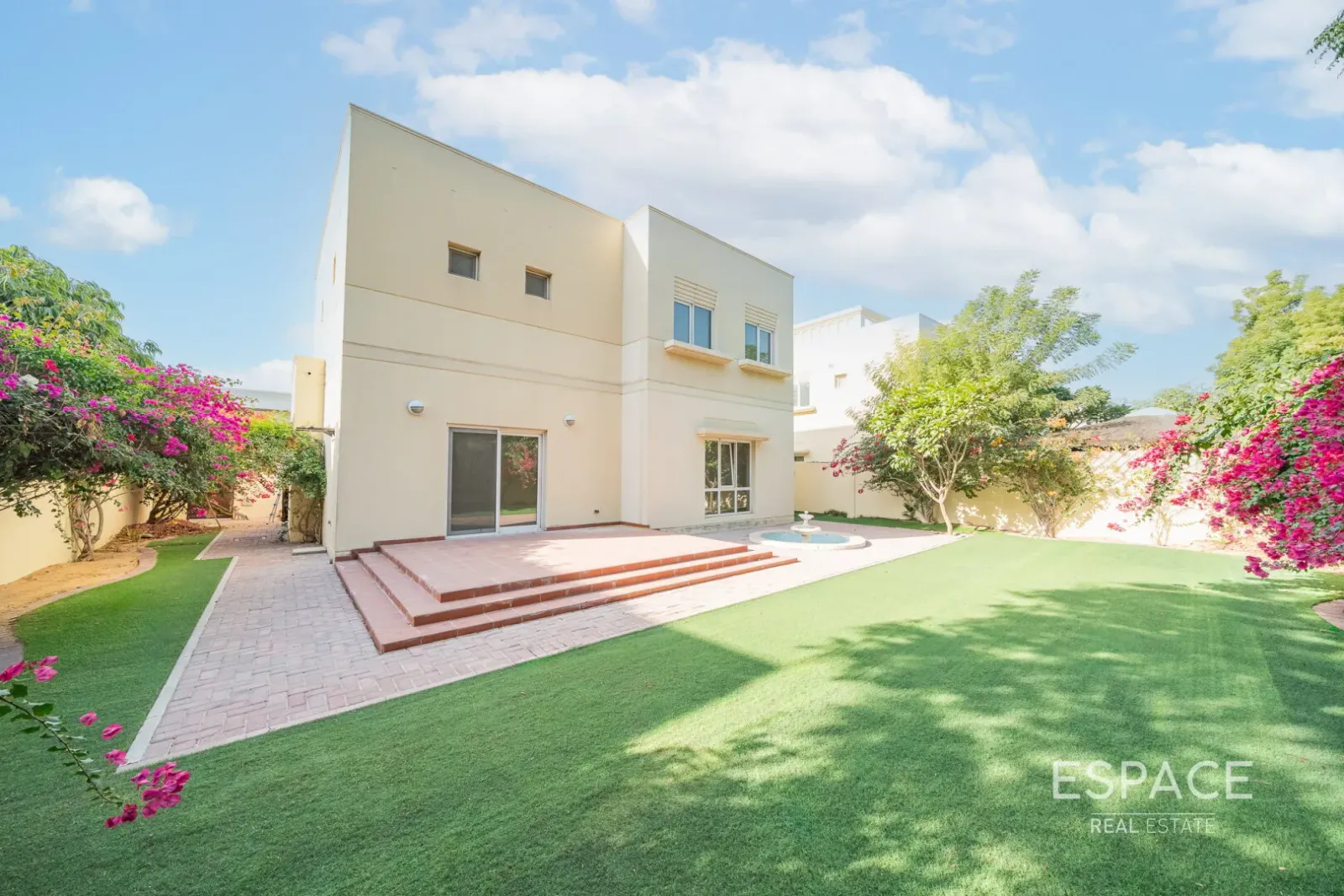 PropertiesGalleryCamera
