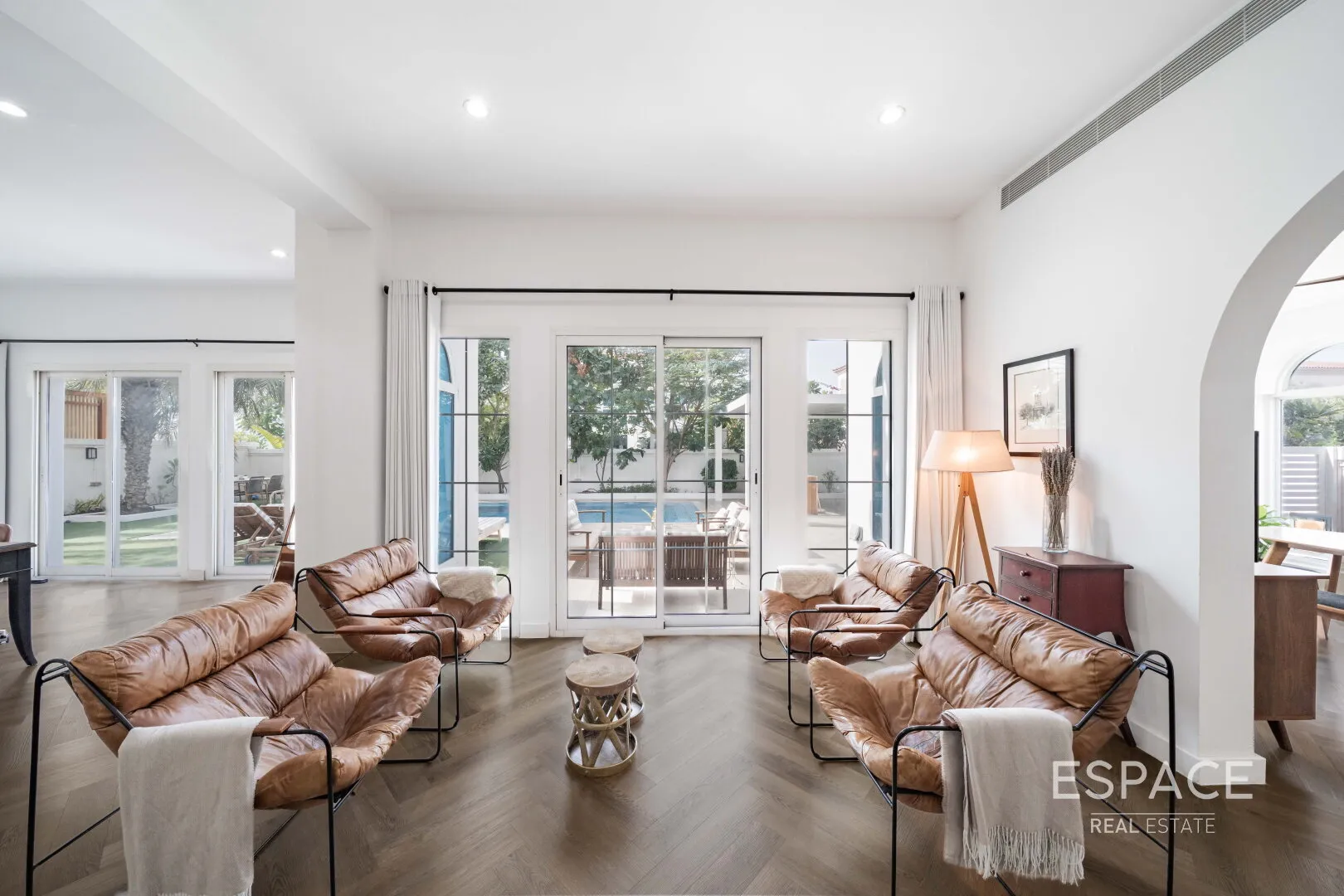 single static gallery