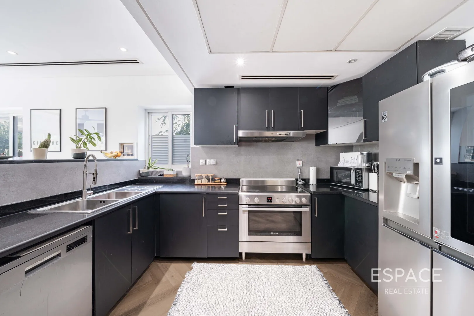 single static gallery