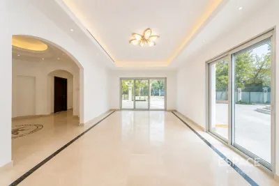 Green Community West, Green Community, Dubai - Espace